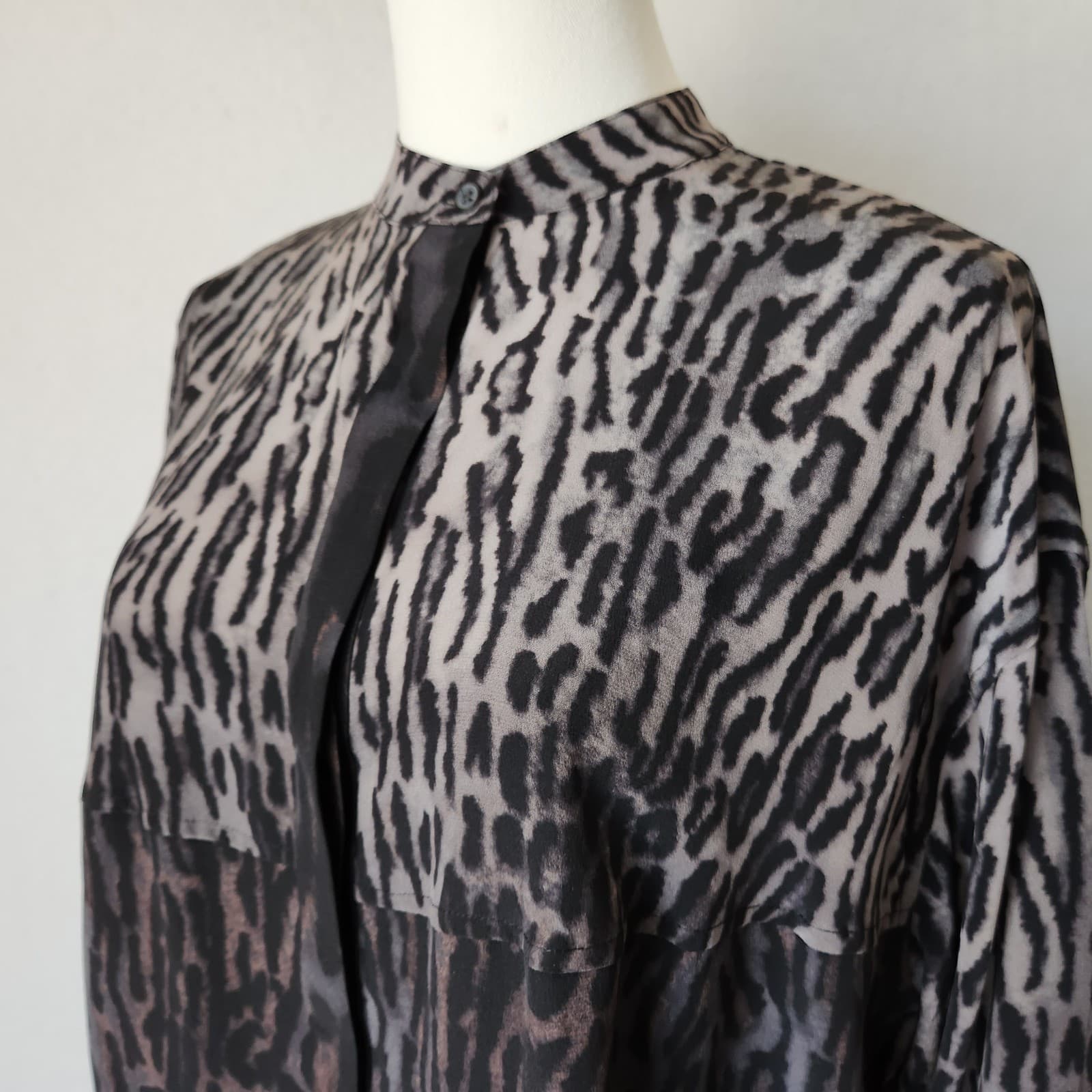 NWT AllSaints Helle Sinai Leopard Silk Shirt Dress Long Sleeve Taupe Sz.4 $340 - Thumbnail 5