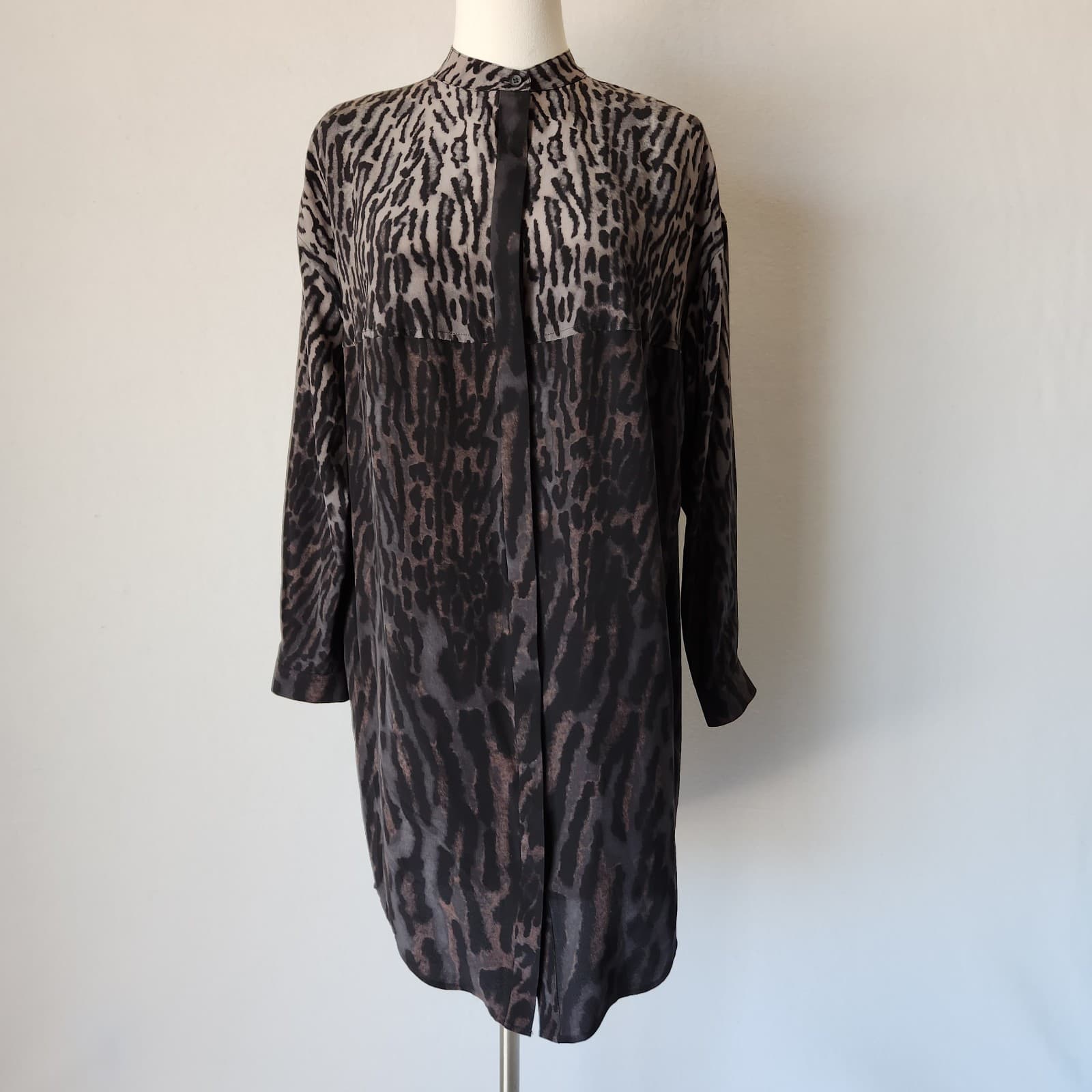 NWT AllSaints Helle Sinai Leopard Silk Shirt Dress Long Sleeve Taupe Sz.4 $340 - Thumbnail 3