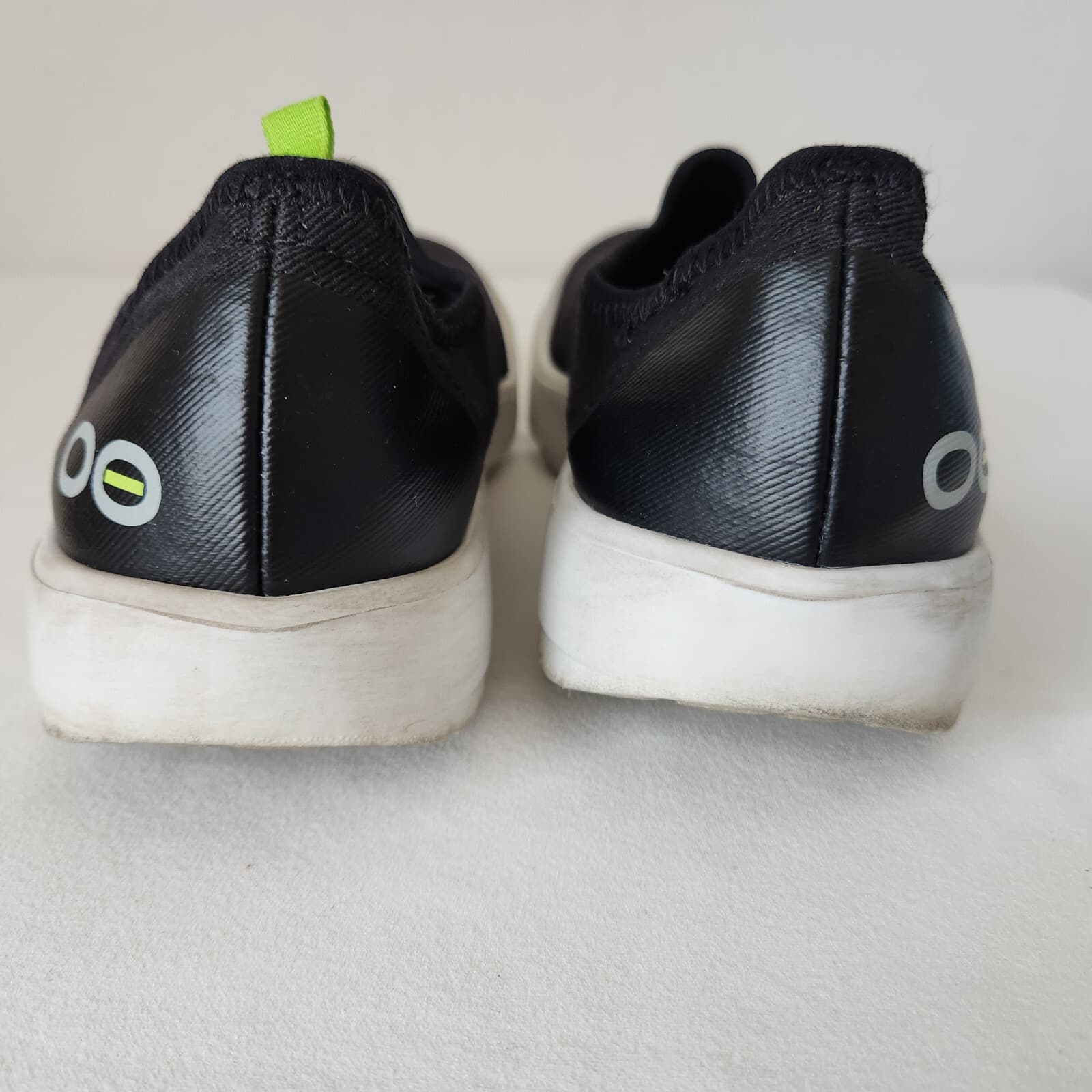 OOFOS OOmg eeZee Low-Top Recovery Shoes Stretch Canvas Black Women EU38 US7 - Thumbnail 13