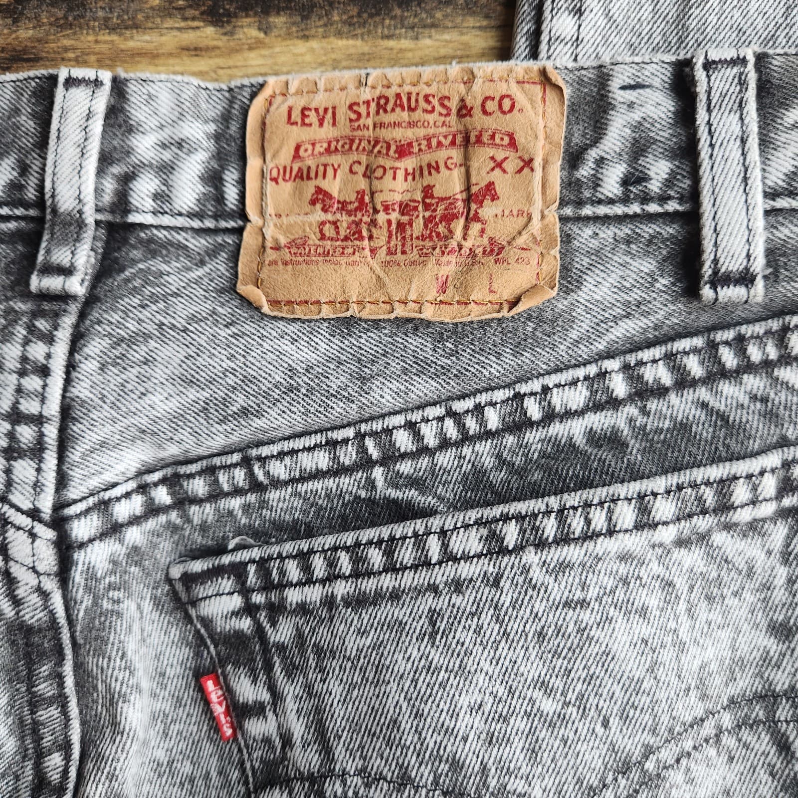 Vintage Levi's 501 Made in USA Grey Acid Washed Button-Fly Straigth Jean Mens 30 - Thumbnail 7