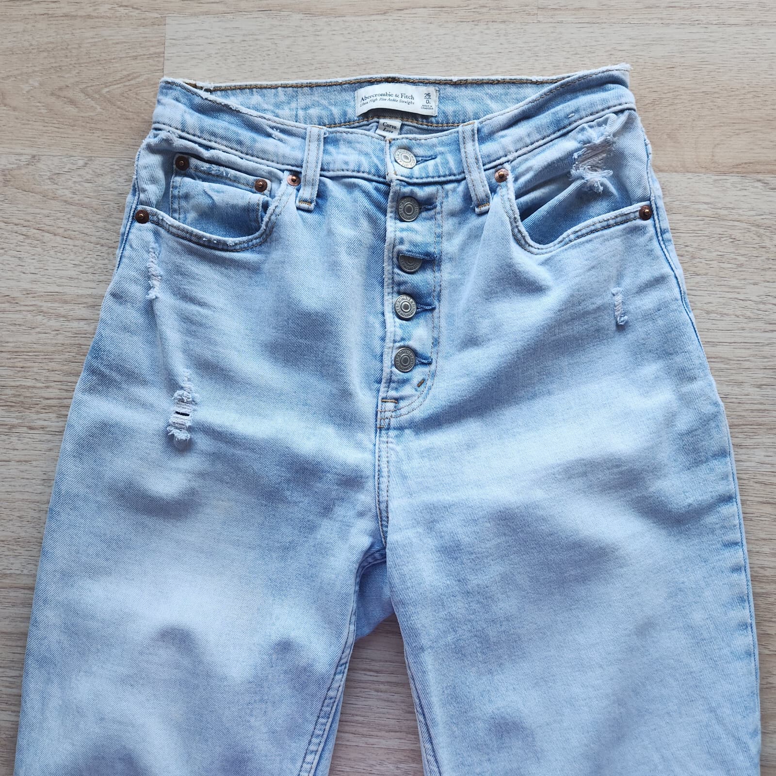 Abercrombie & Fitch Ultra High Rise Ankle Straight Jean Frayed Hem Button-Fly 25 - Thumbnail 4