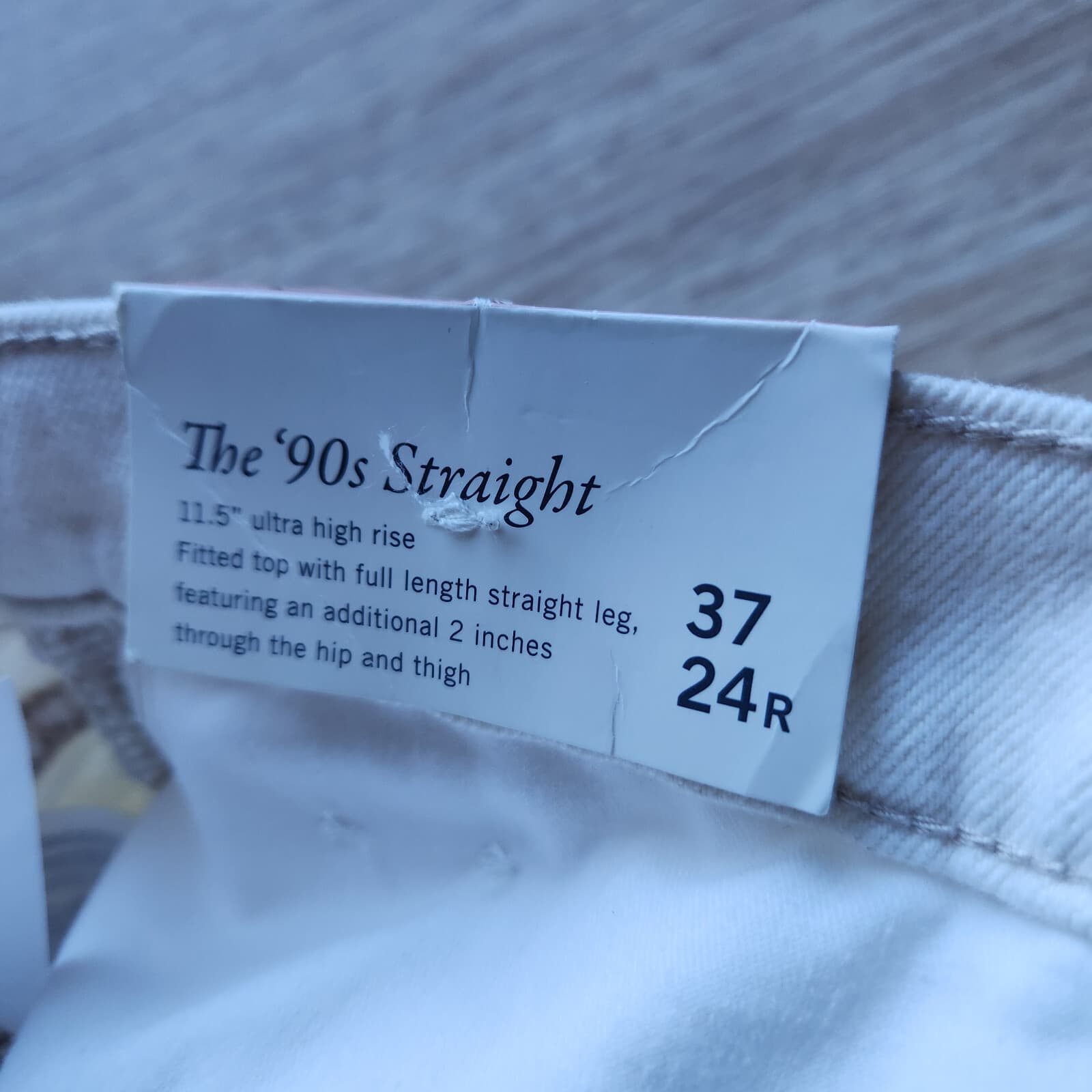 NWT Abercrombie & Fitch The 90s Striaight Ultra High Rise Jean Slit Ivory 37/24R - Thumbnail 9