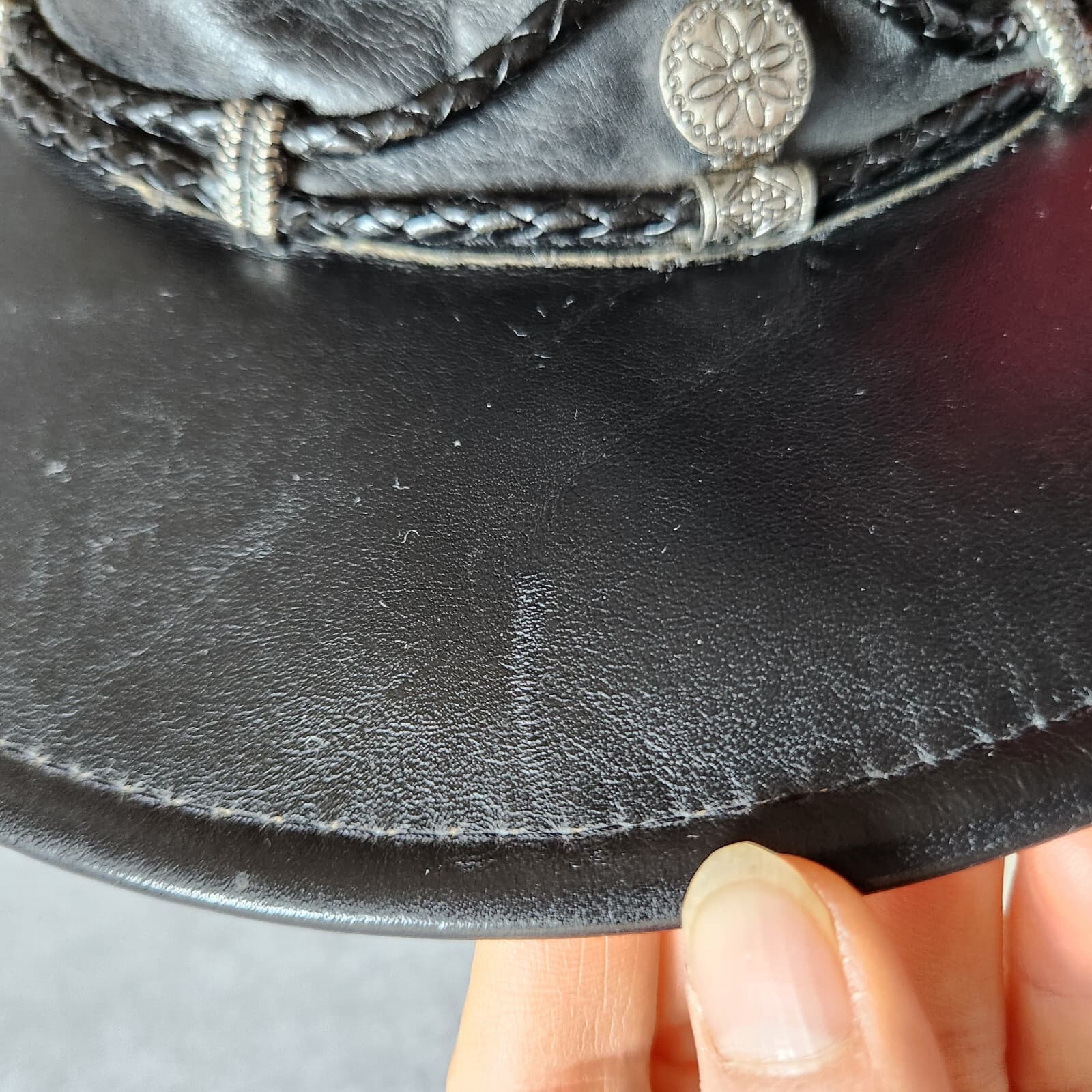 Minnetonka The Silverthorne Cowboy Hat Braided Medallion Black Genuine Leather M - Thumbnail 13