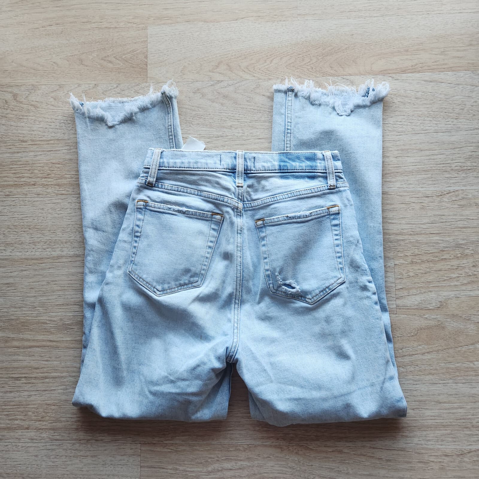 Abercrombie & Fitch Ultra High Rise Ankle Straight Jean Frayed Hem Button-Fly 25 - Thumbnail 6