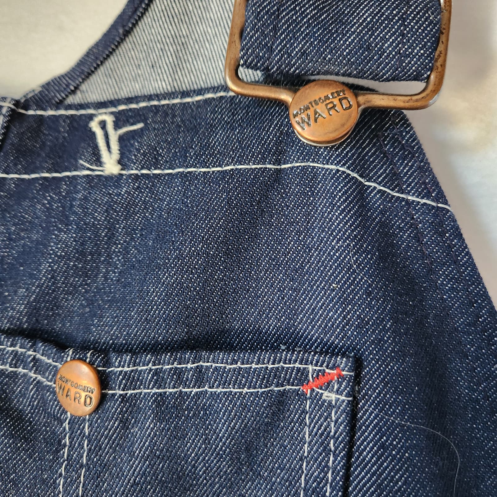 Vintage Montgomery Ward Men's 50x32 Blue Denim Work Overalls Bib Made in USA - Thumbnail 3