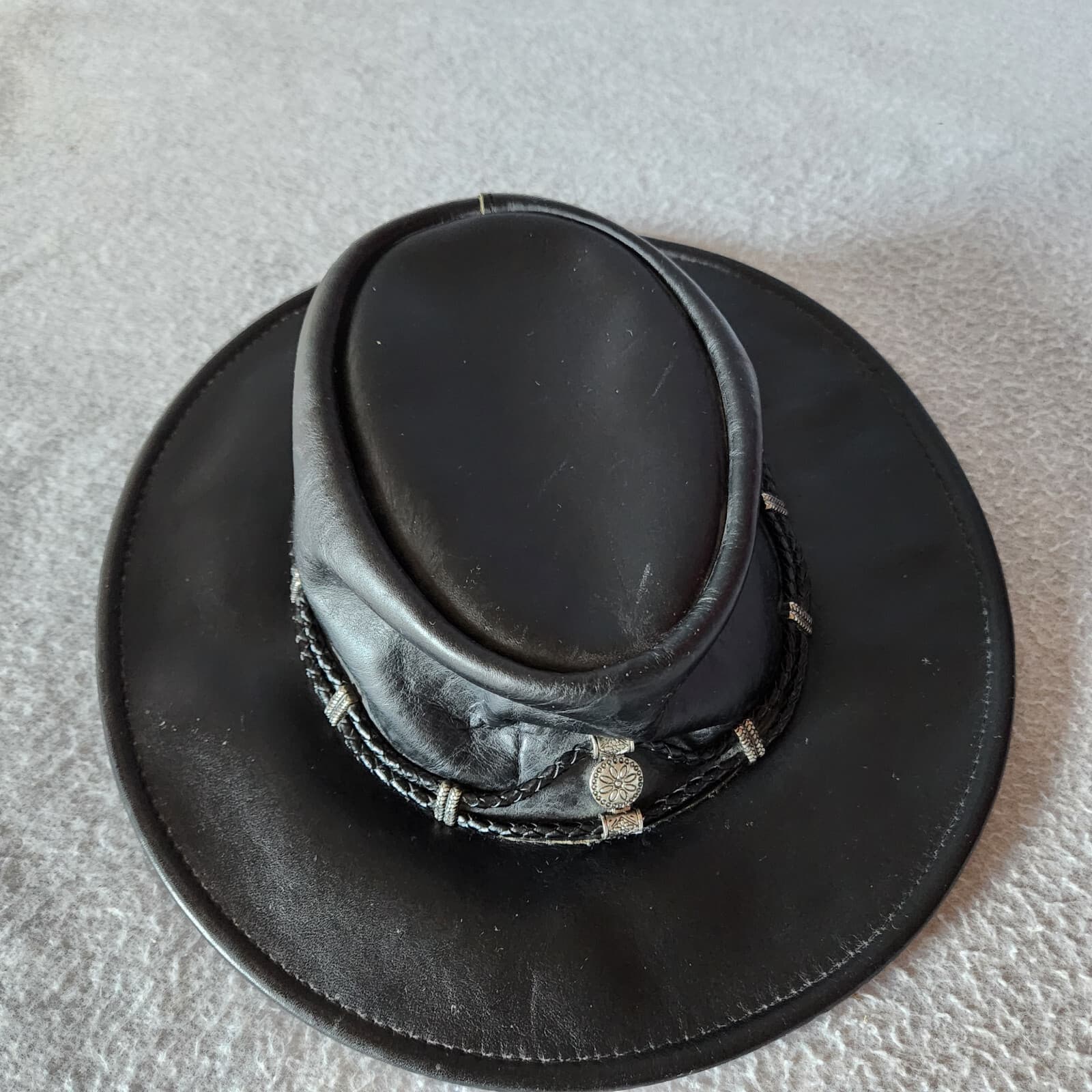 Minnetonka The Silverthorne Cowboy Hat Braided Medallion Black Genuine Leather M - Thumbnail 5