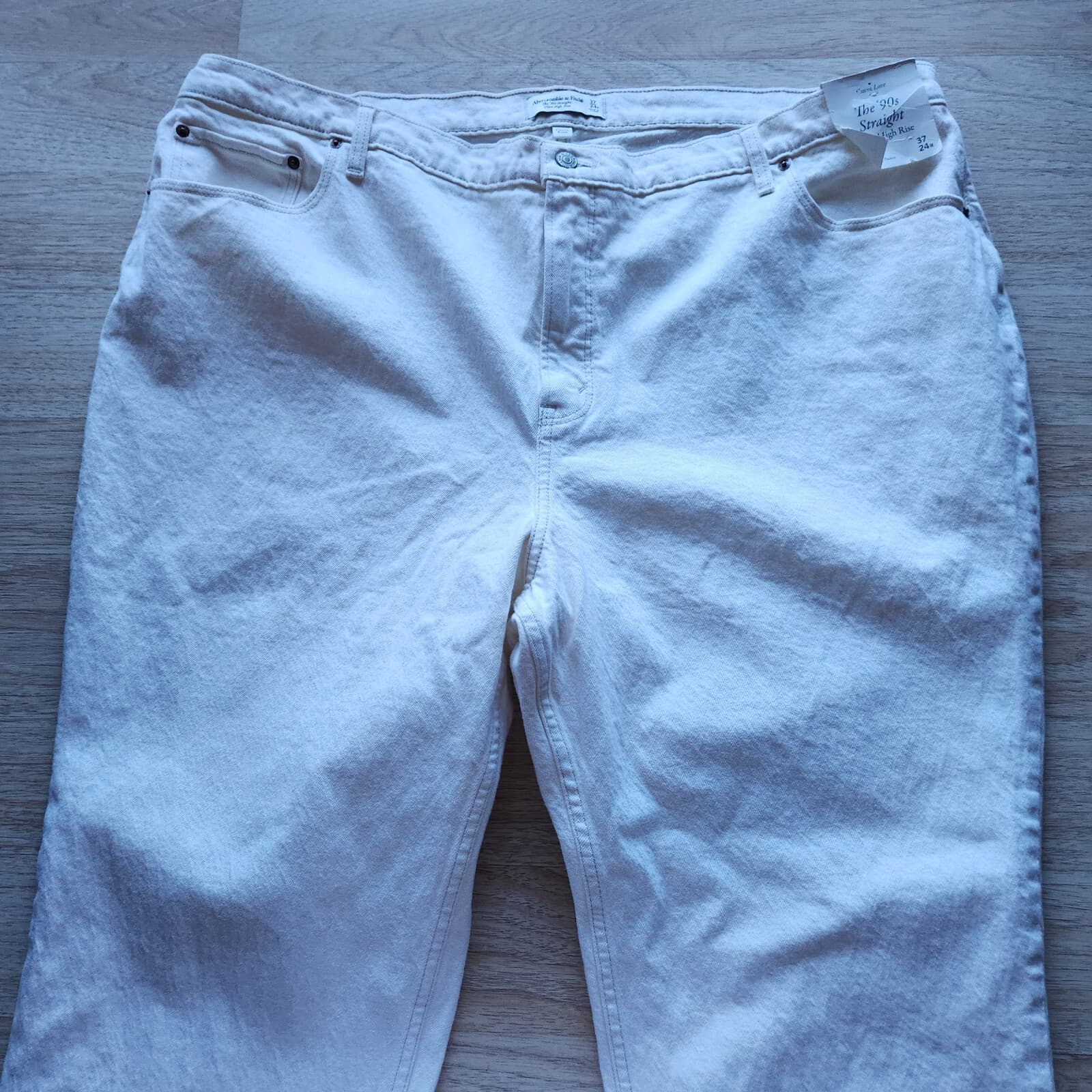 NWT Abercrombie & Fitch The 90s Striaight Ultra High Rise Jean Slit Ivory 37/24R - Thumbnail 2