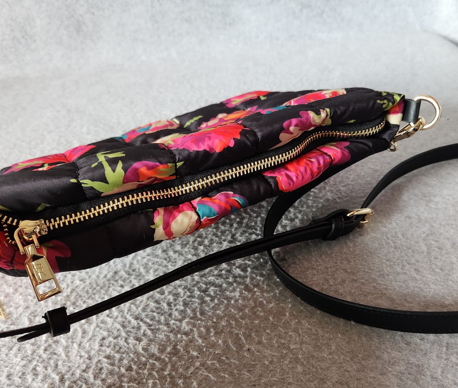 Betsey Johnson Puffy Posey Floral Quilted Crossbody Bag Gold-Tone Hardware - Thumbnail 7