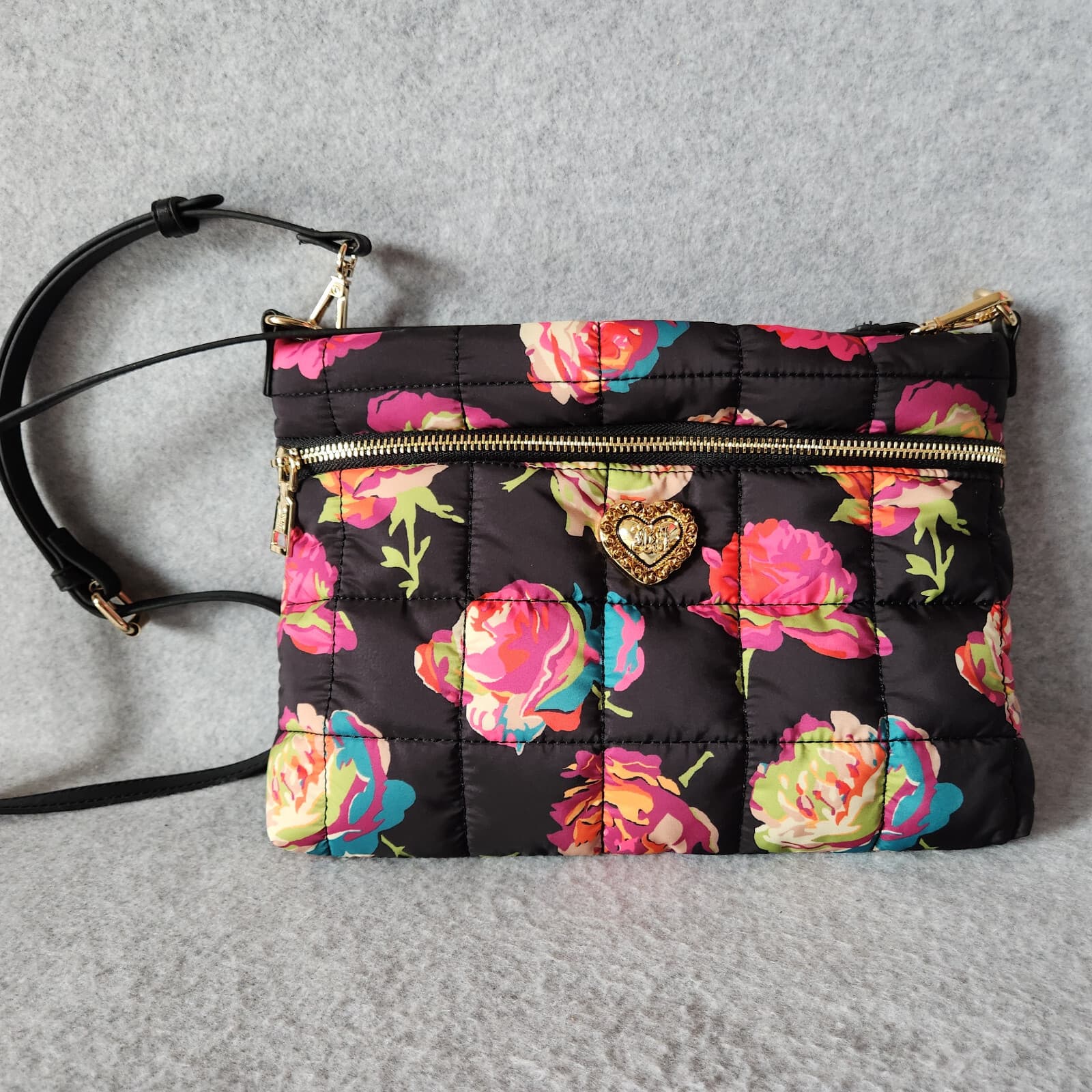 Betsey Johnson Puffy Posey Floral Quilted Crossbody Bag Gold-Tone Hardware - Thumbnail 3