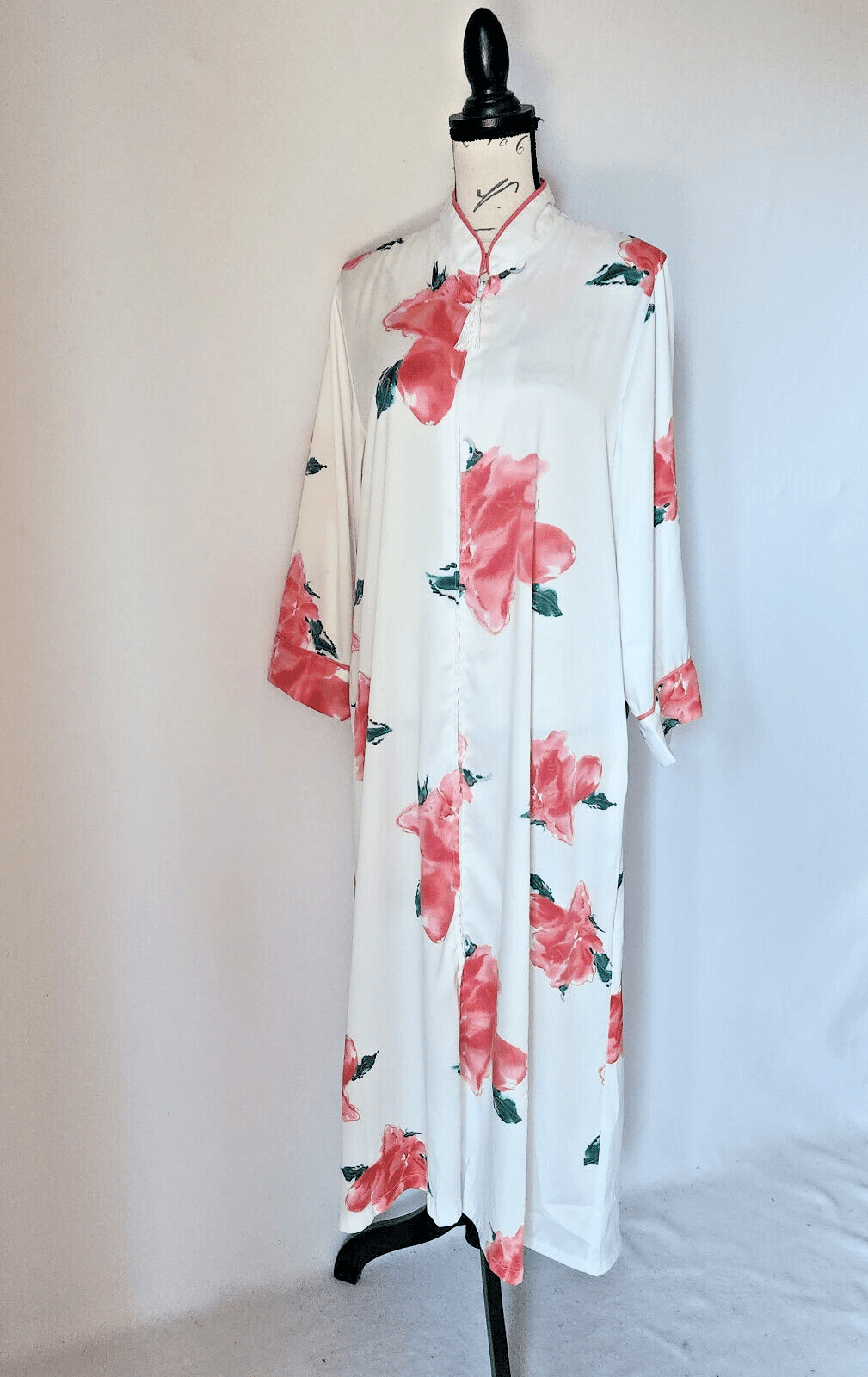 Vintage Natori Classics Satin Floral Maxi Caftan Nightgown Front-Zip White Sz.S - Thumbnail 2