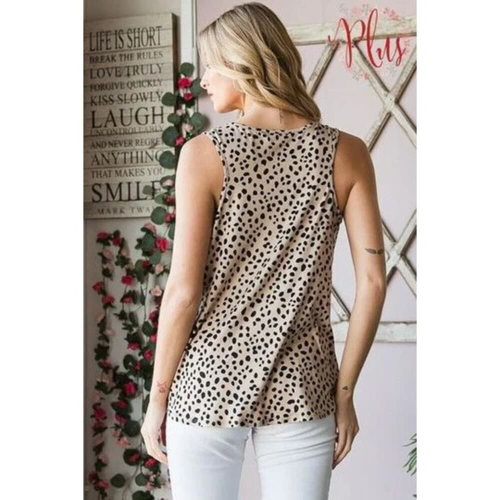 Front Button Animal Print Sleeveless Top - Thumbnail 2
