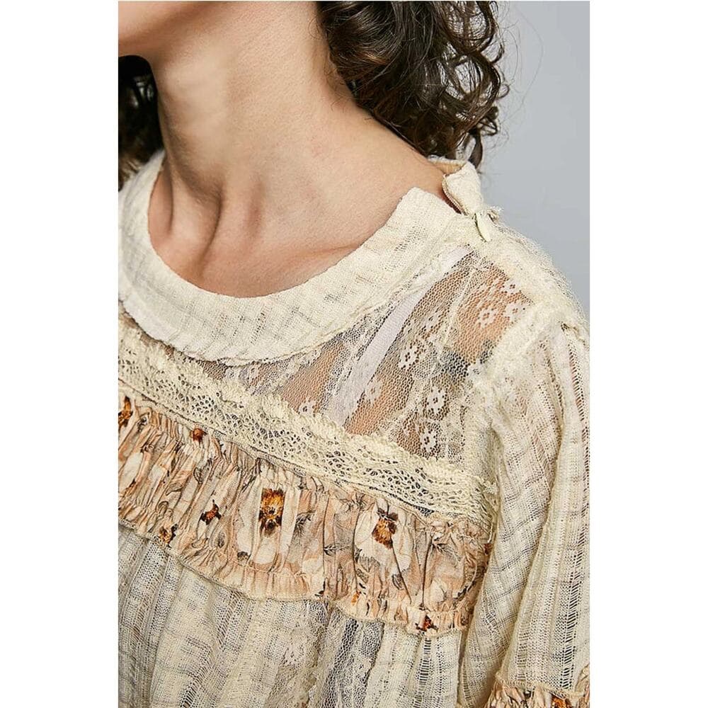 POL Lace Panel Detail Floral Ruffle 3/4 Sleeve Rib Knit Top - Thumbnail 5
