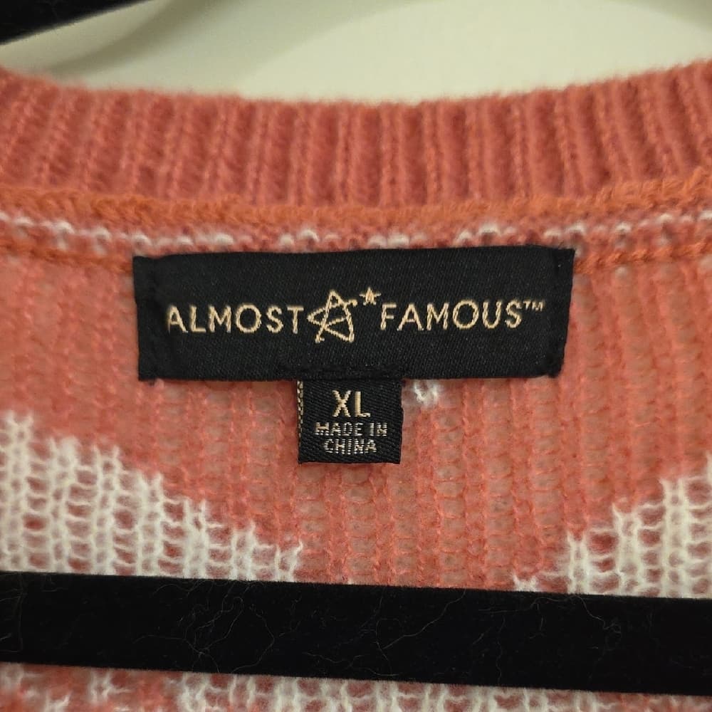 Almost Famous Pink and White Knit‎ Vest - Thumbnail 3