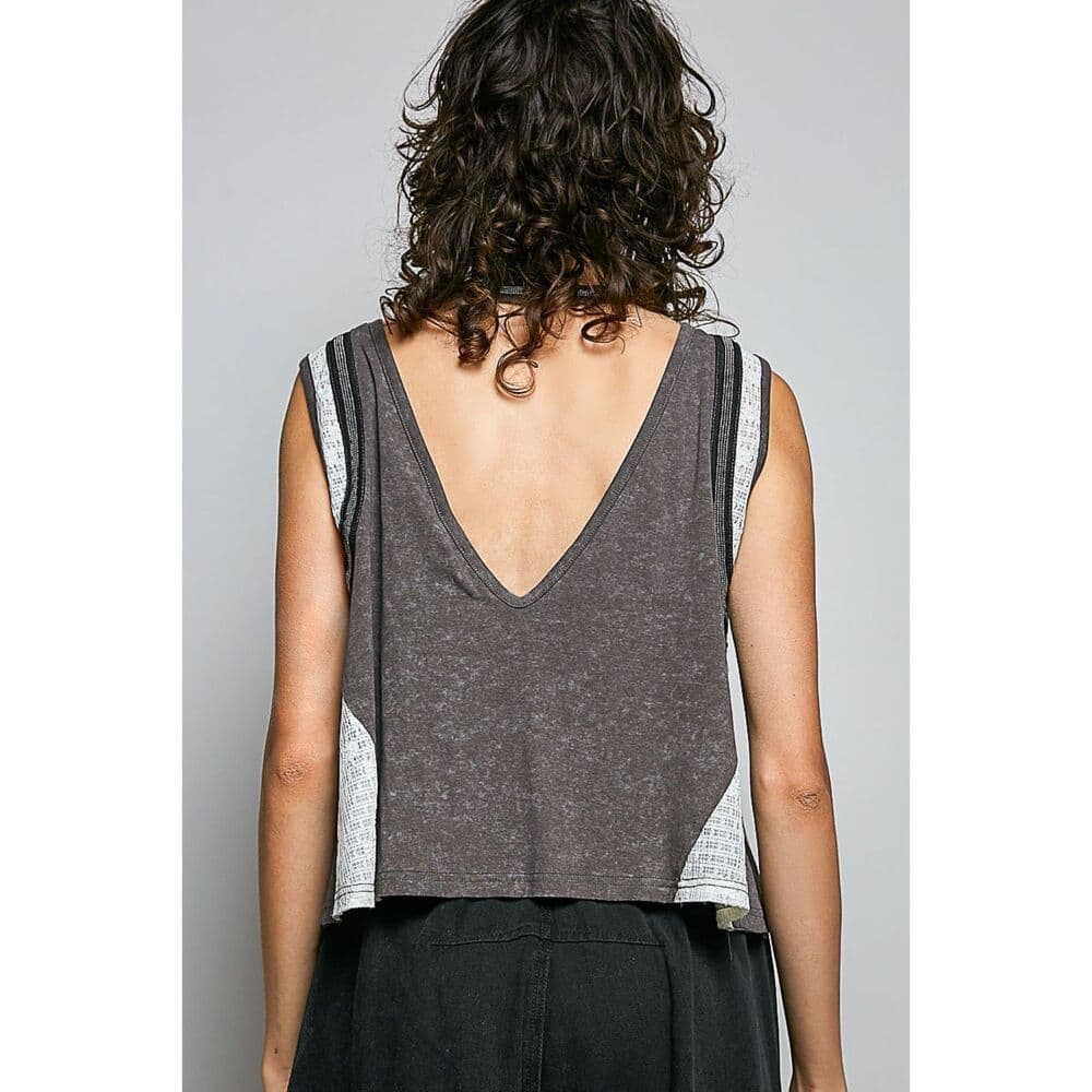 POL Sleeveless Lace Contrast Metal Embellishment Soft Knit Top - Thumbnail 4