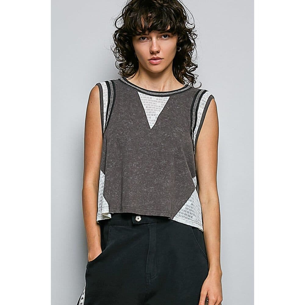 POL Sleeveless Lace Contrast Metal Embellishment Soft Knit Top - Thumbnail 3