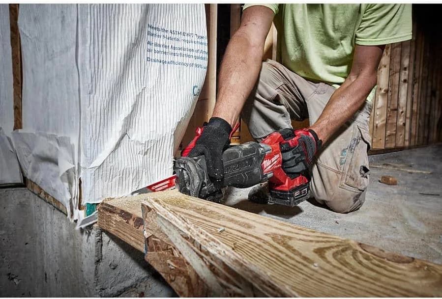 Milwaukee M18 FUEL ONE-KEY 18V Cordless Reciprocating Saw &  5Ah battery - Thumbnail 11