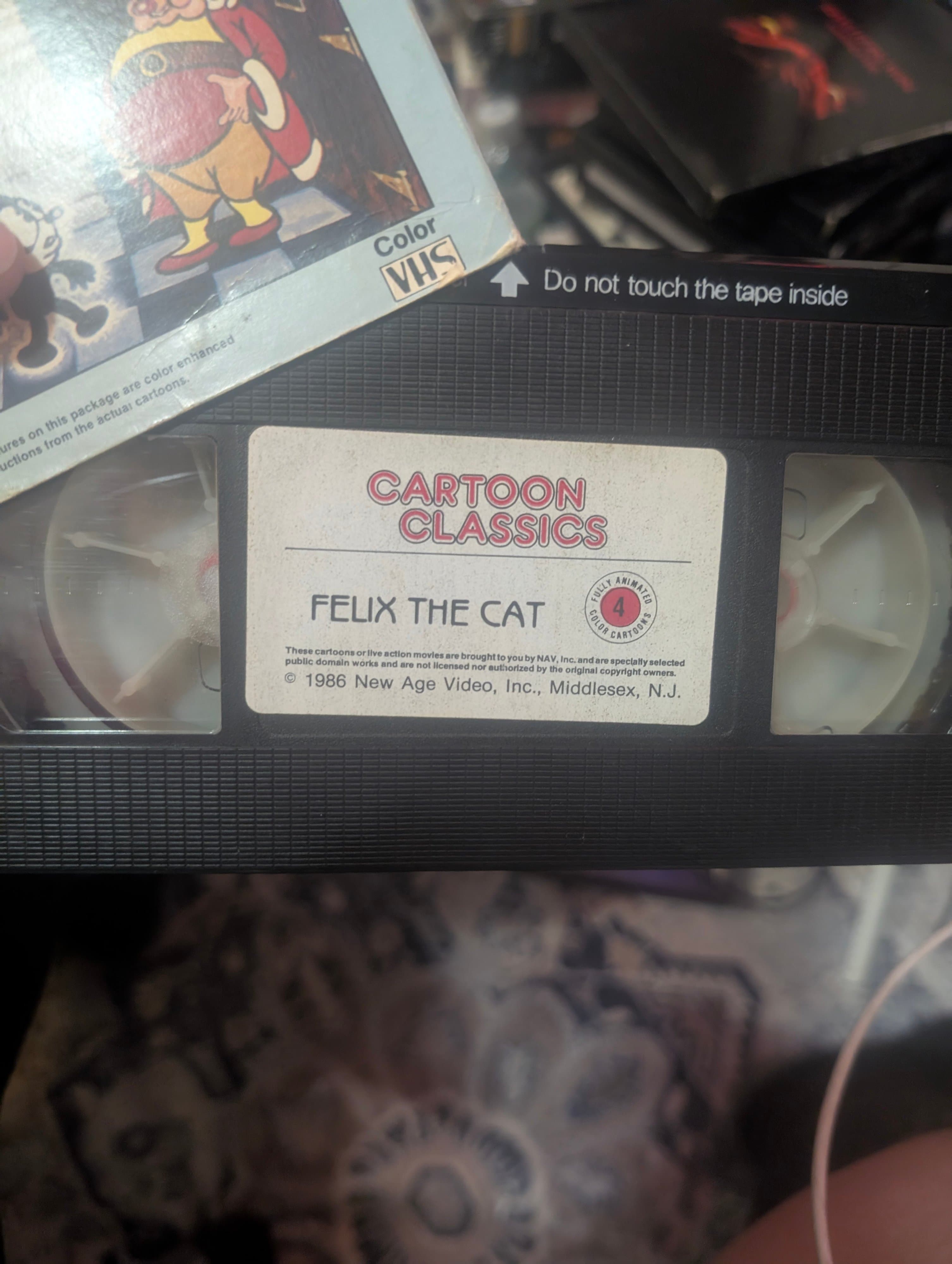 Felix the Cat Cartoon Classics VHS Tape - Thumbnail 2