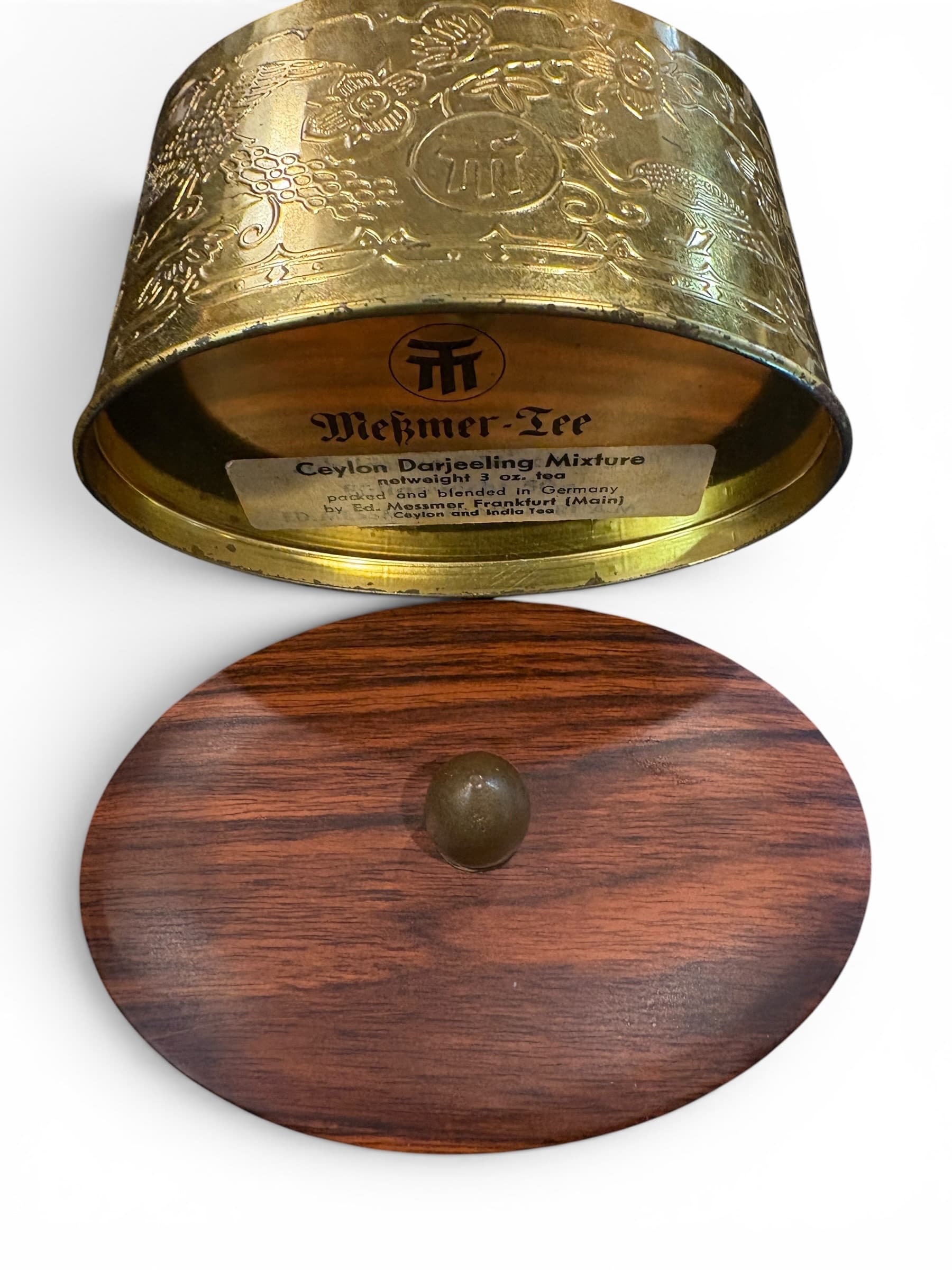 Vintage Meßmer-Tee Embossed Brass Tea Caddy, Wood-Top Lid, Frankfurt Germany - Regular - Thumbnail 5
