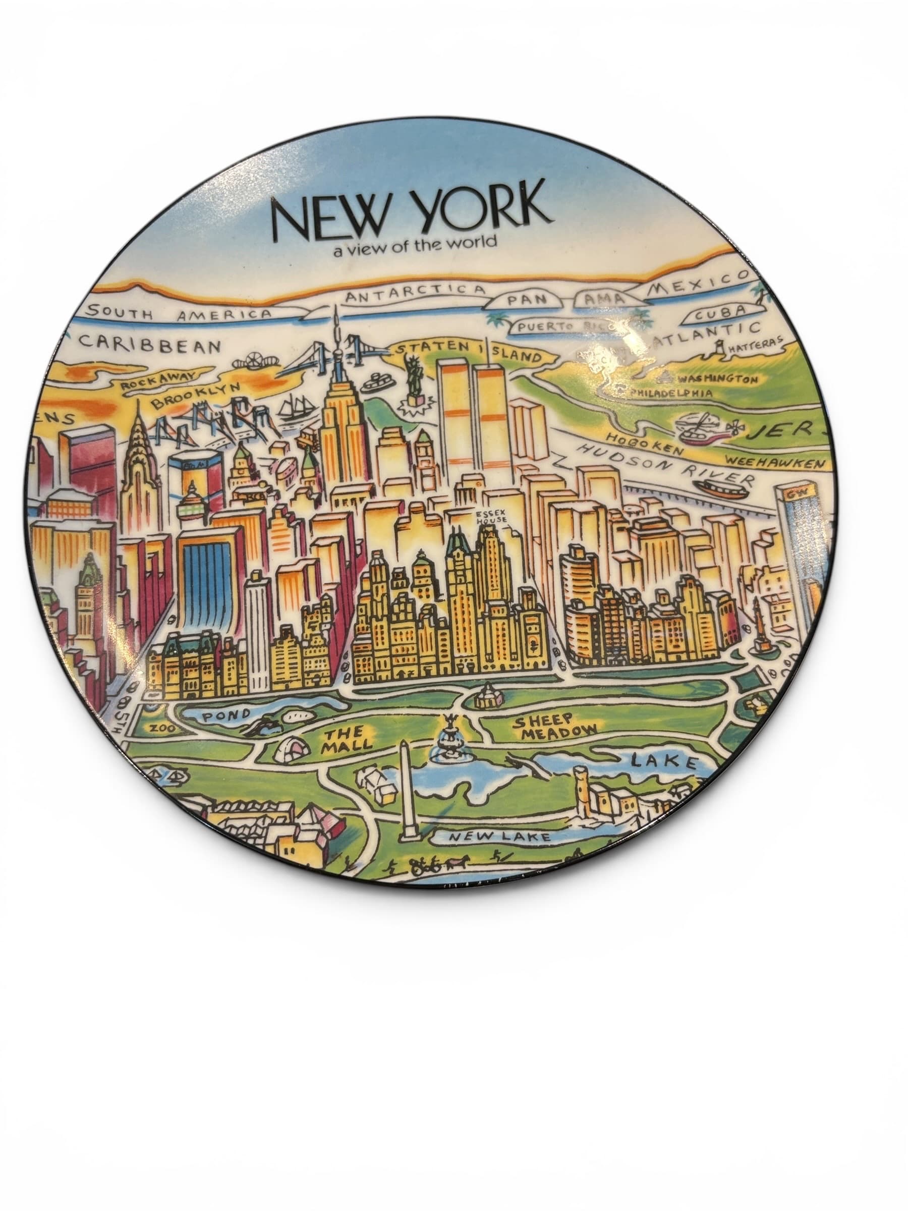 Vintage NY “A View of the World” City Plate, Twin Towers, Ltd Ed 1793/15000, Harvey Hutter (941) - Regular - Image 1