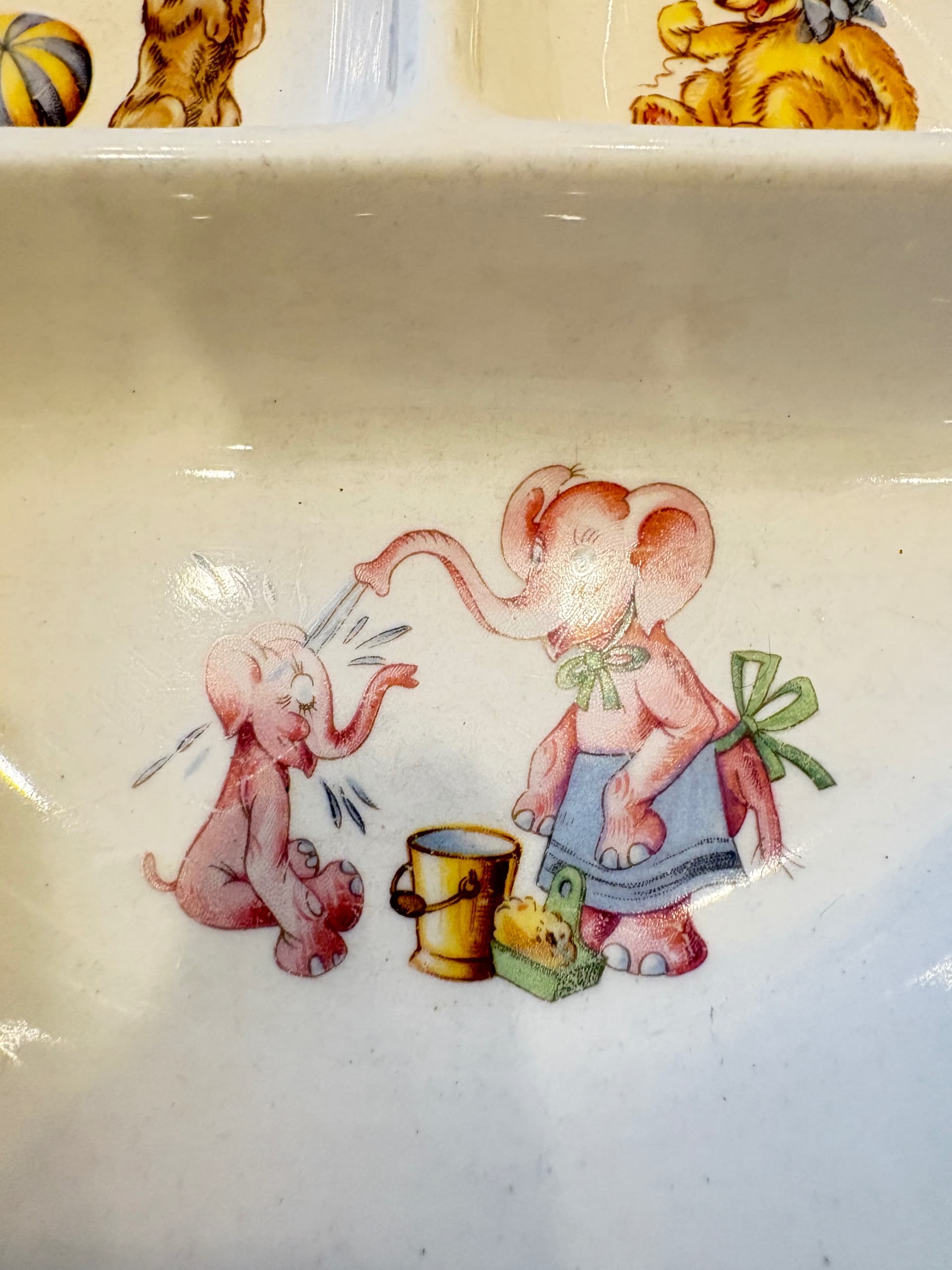 Vintage Art Deco Baby Food Warmer Bowl Set – Ceramic Nursery Dish in Aluminum Warming Stand, Bakelite Handles, Puppy Teddy Bear Elephant Motif - Regular - Thumbnail 3