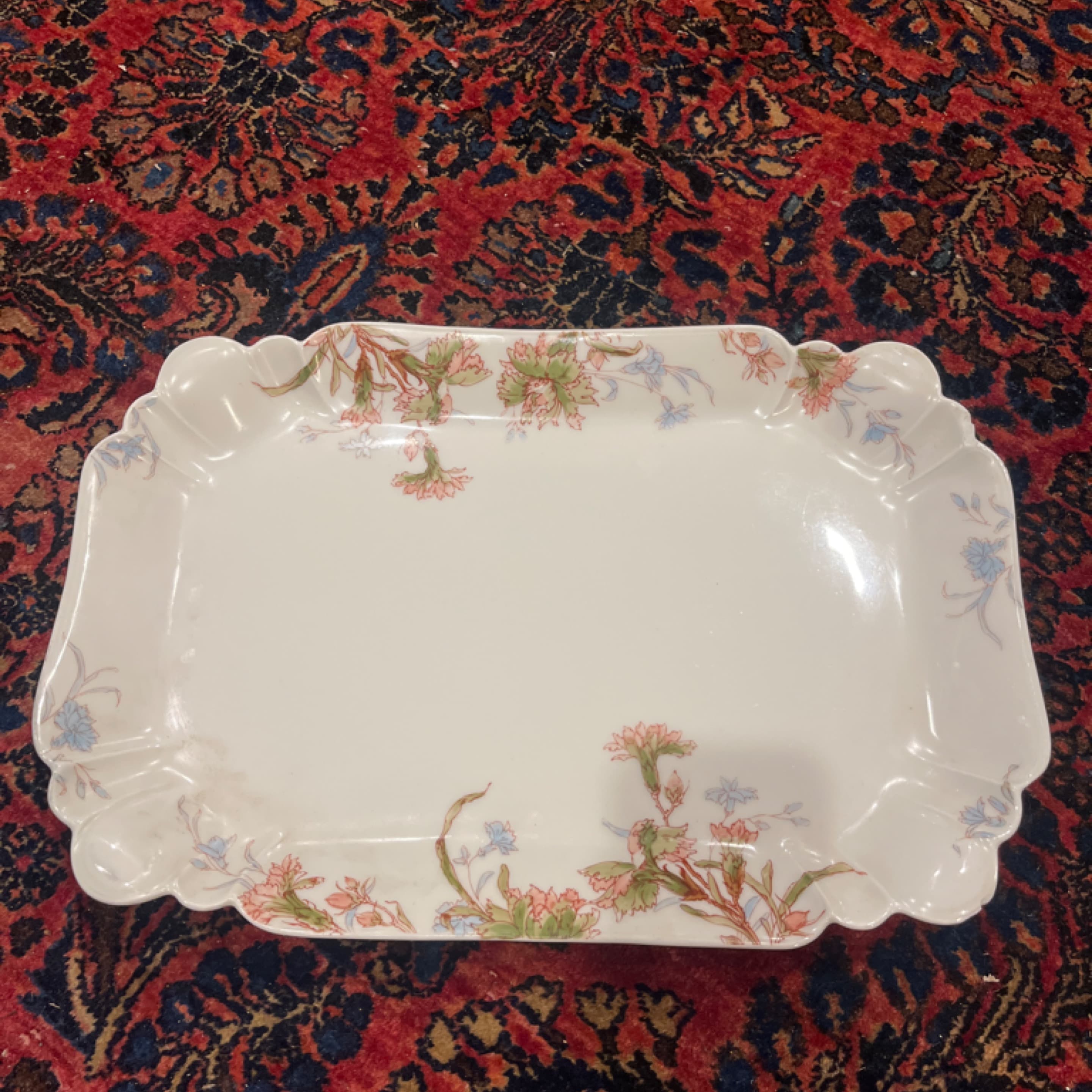 Haviland Limoges (H&Co L mark) scalloped tray - Regular - Image 1