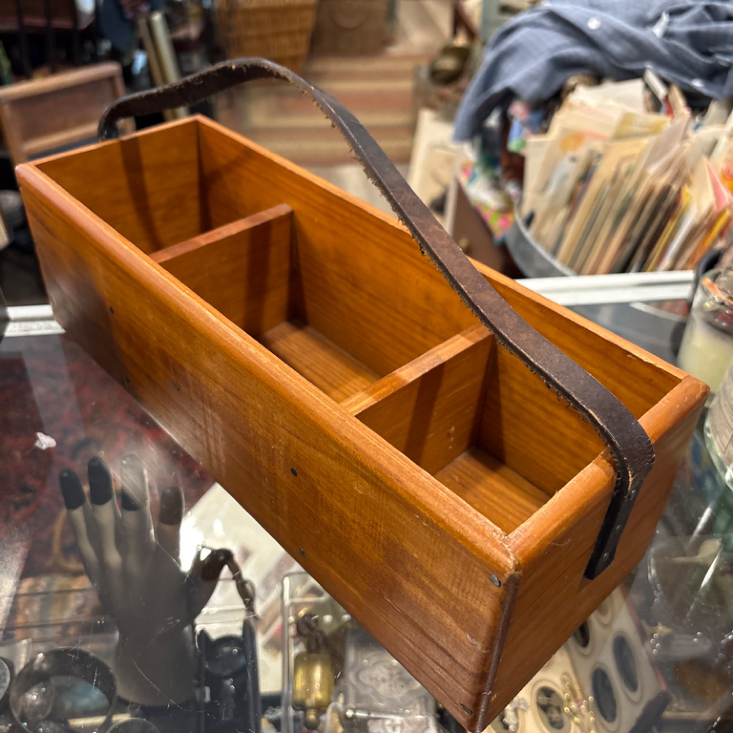Wooden caddy with leather strap - Regular