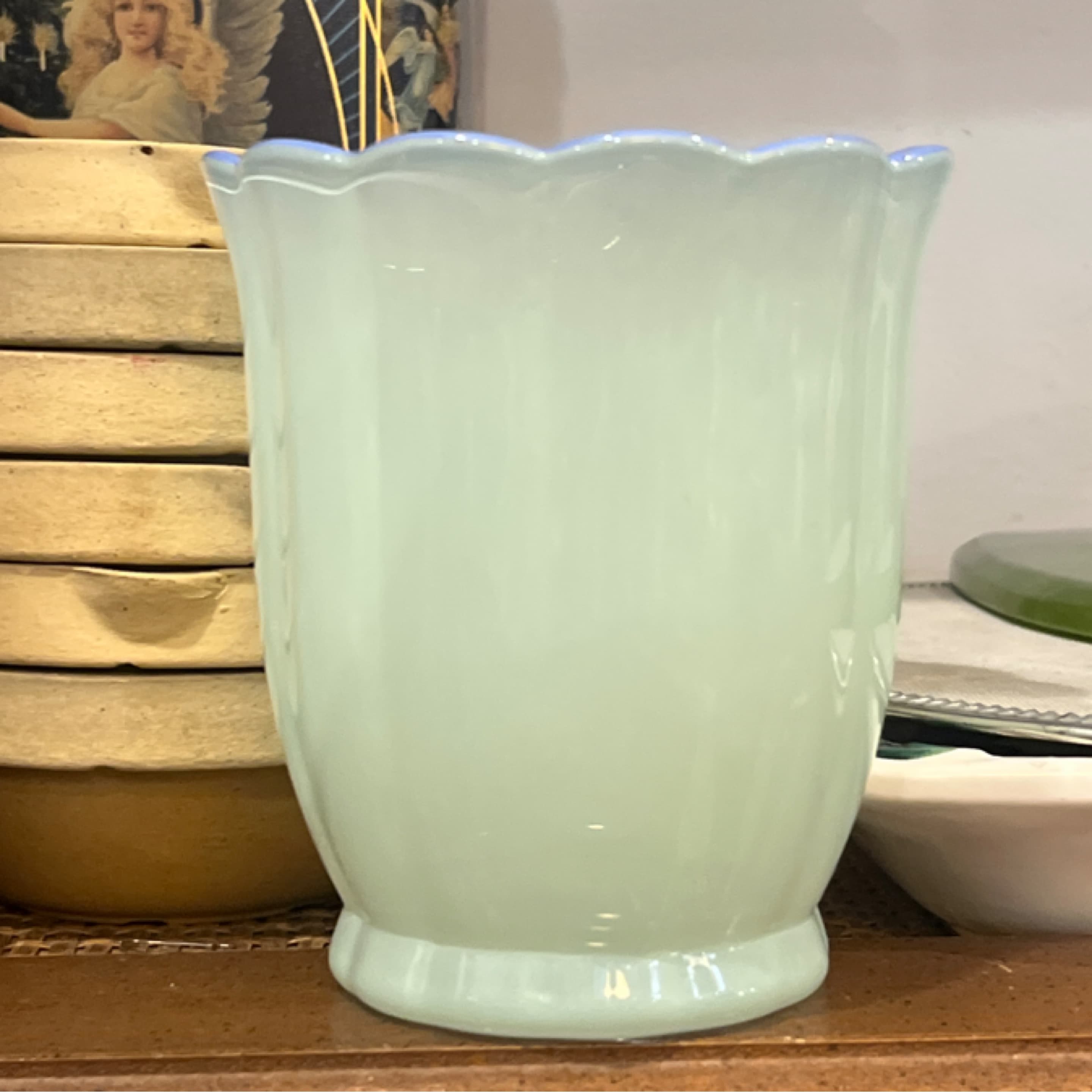 vintage milk glass vase - Regular