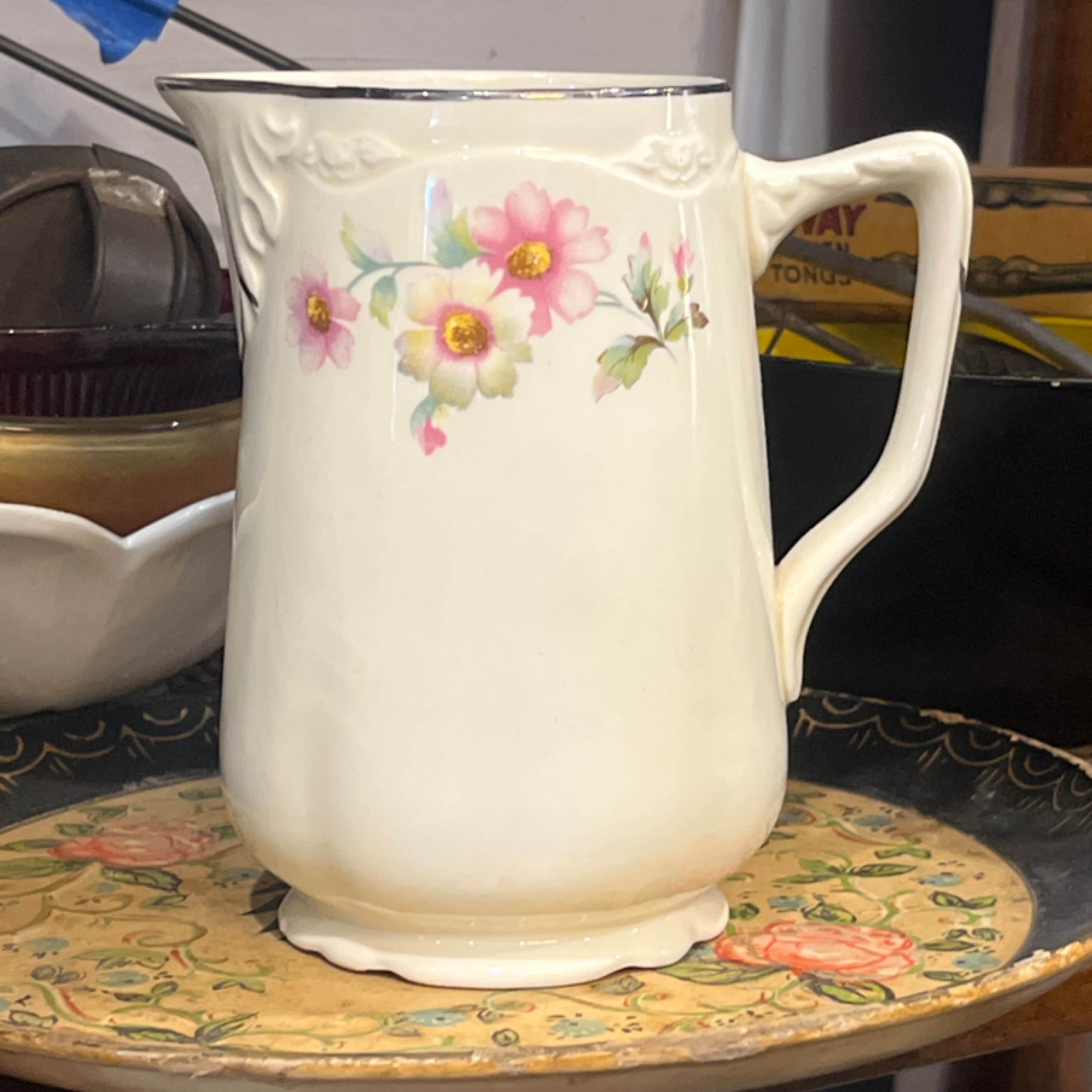 vintage Homer Laughlin creamer pitcher - Regular