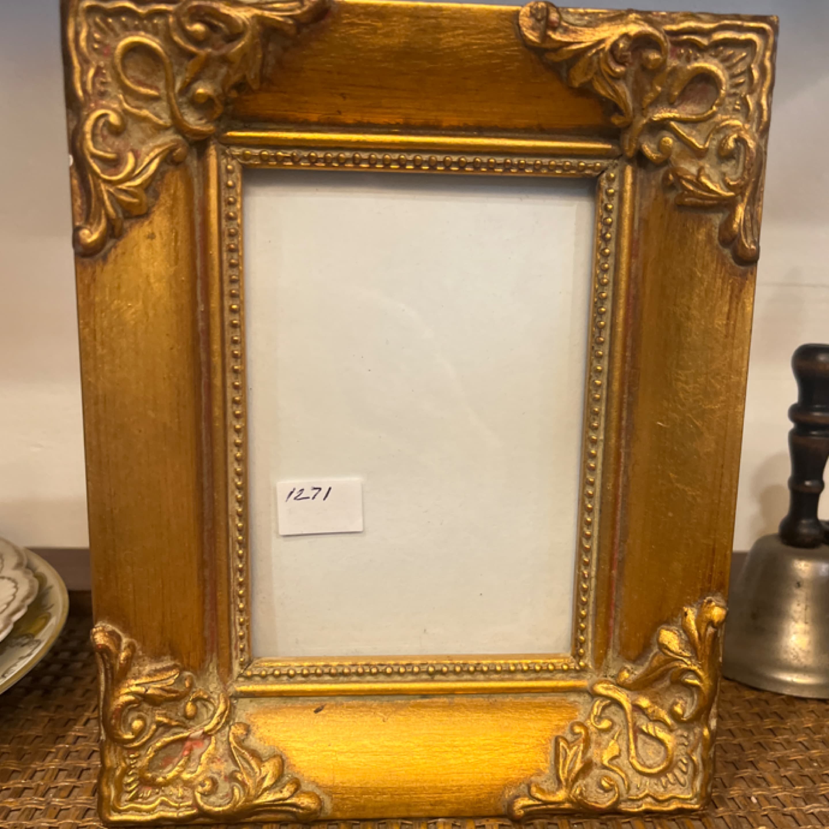 Vintage-Styled Gold Frame 1271 - Regular
