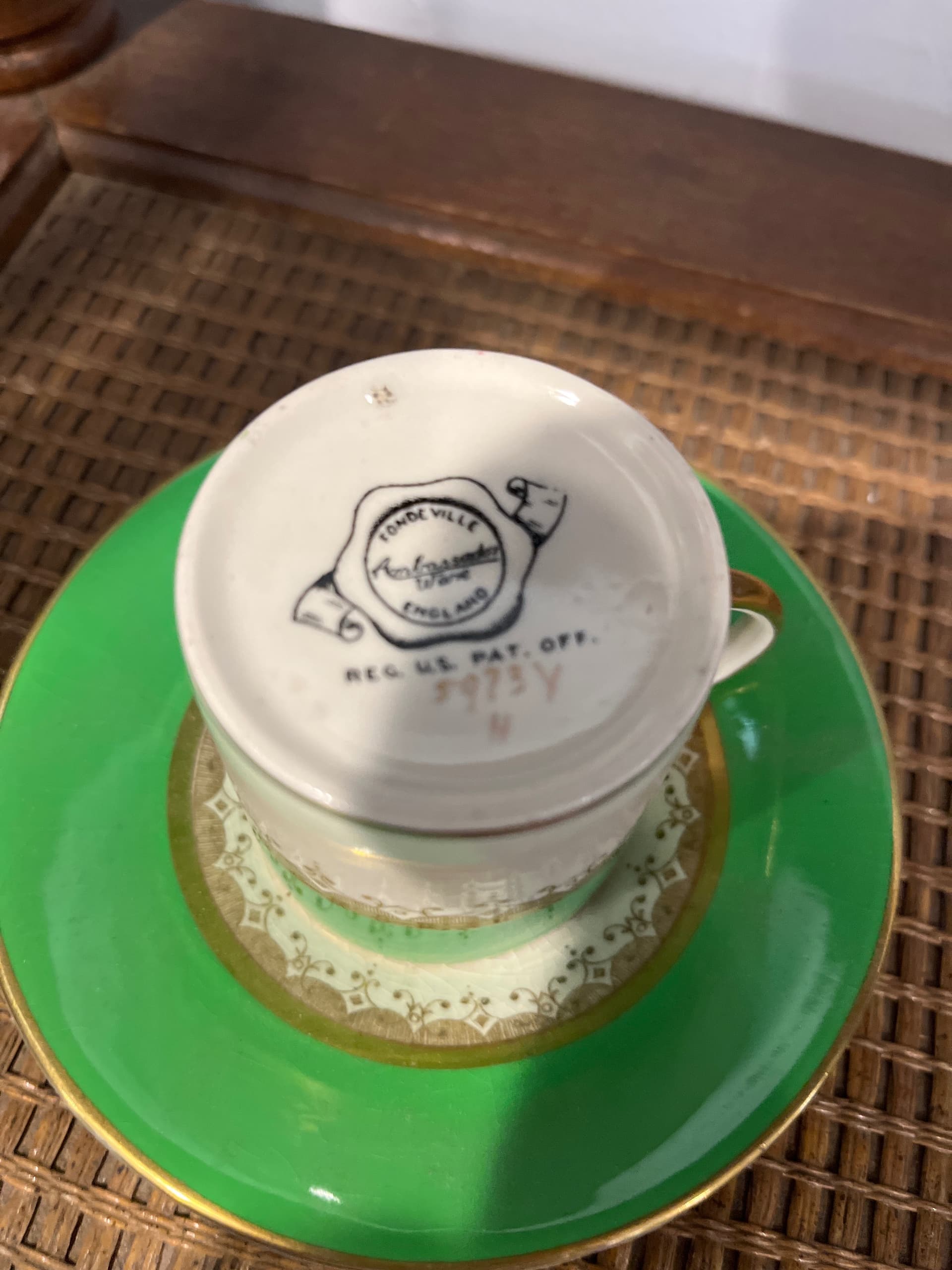 Vintage Fondeville “Ambassador Ware” Demitasse Cup & Saucer – Emerald Green & Gold English Porcelain - Regular - Thumbnail 2