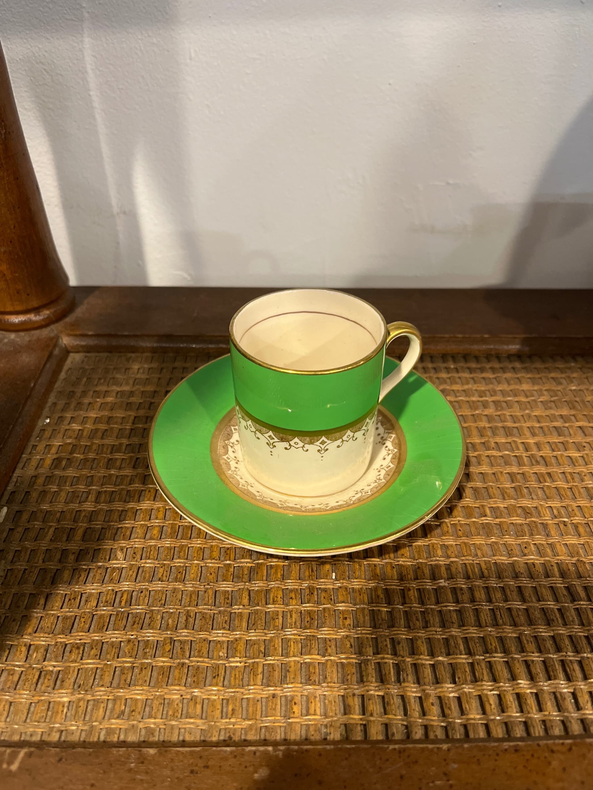 Vintage Fondeville “Ambassador Ware” Demitasse Cup & Saucer – Emerald Green & Gold English Porcelain - Regular - Thumbnail 5