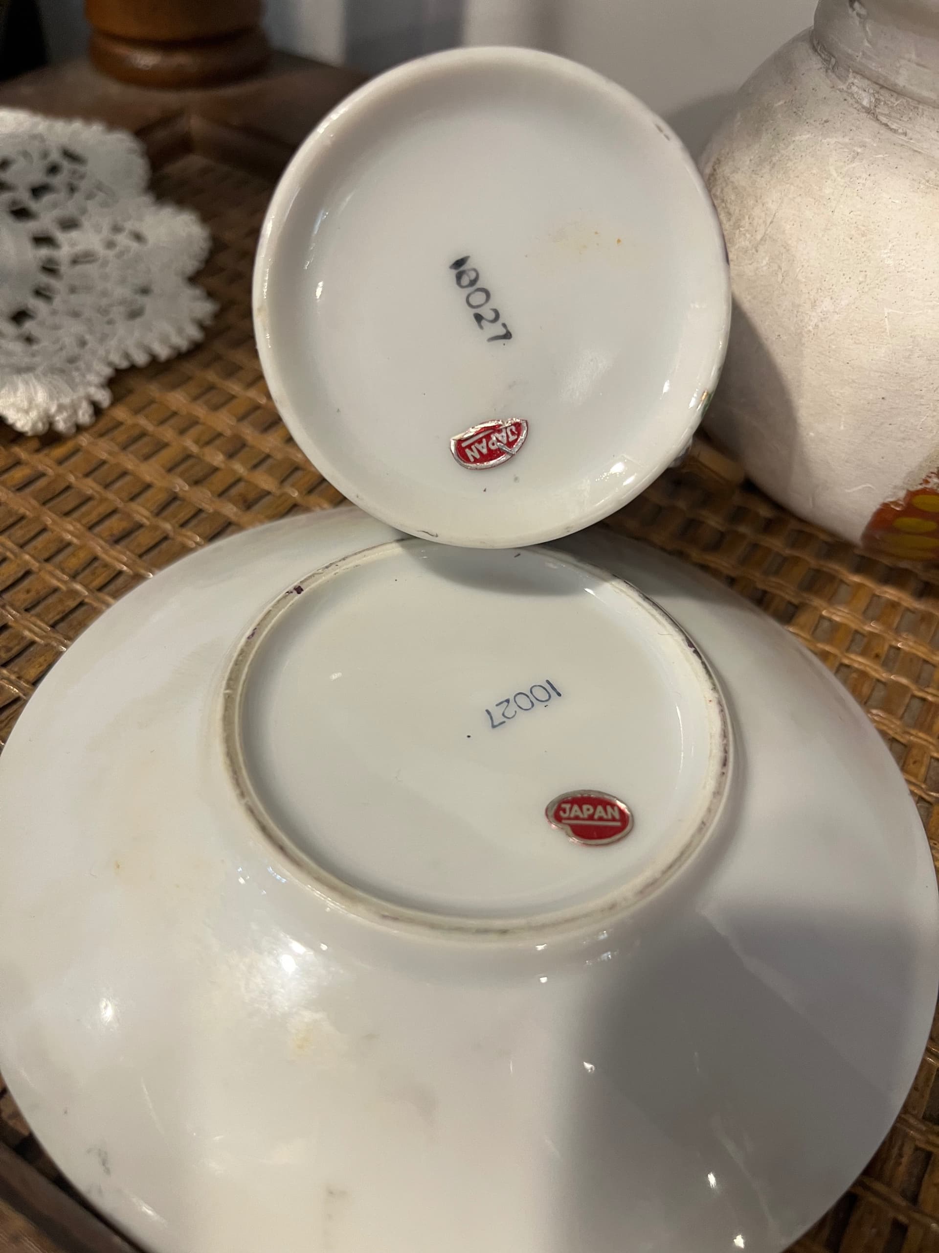 Demitasse Cup & Saucer | Violet Chintz Porcelain | Purple Floral Allover Pattern | Gold Rim | Made in Japan Vintage - Regular - Thumbnail 3