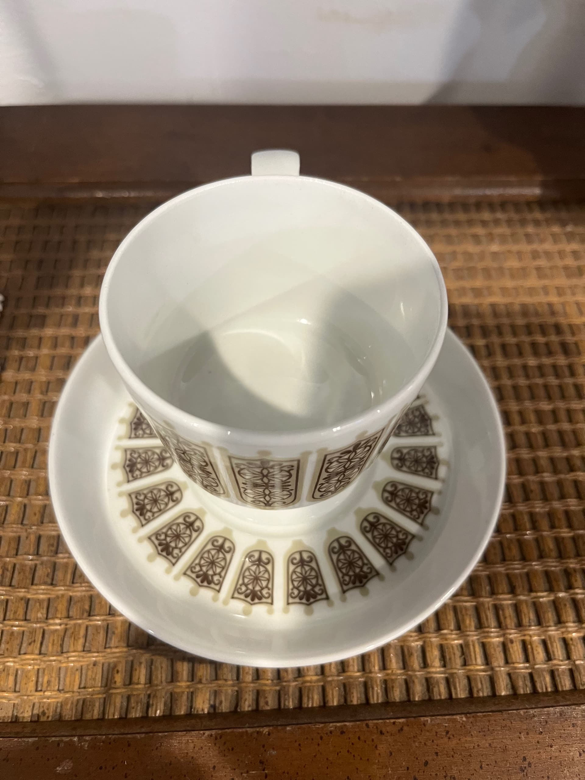 Arabia Finland Demitasse Cup & Saucer | Footed Cup | Brown Geometric Medallion Pattern | Scandinavian MCM Vintage 1984 - Regular - Thumbnail 6