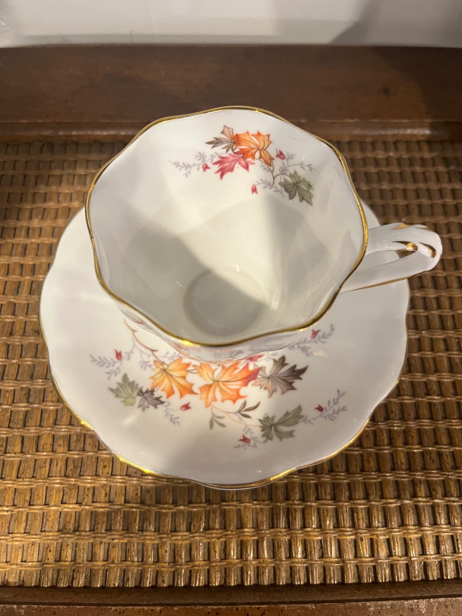 Royal Standard Bone China Demitasse Cup & Saucer | Autumn Maple Leaf Pattern | Gold Rim | Made in England Vintage - Regular - Thumbnail 3