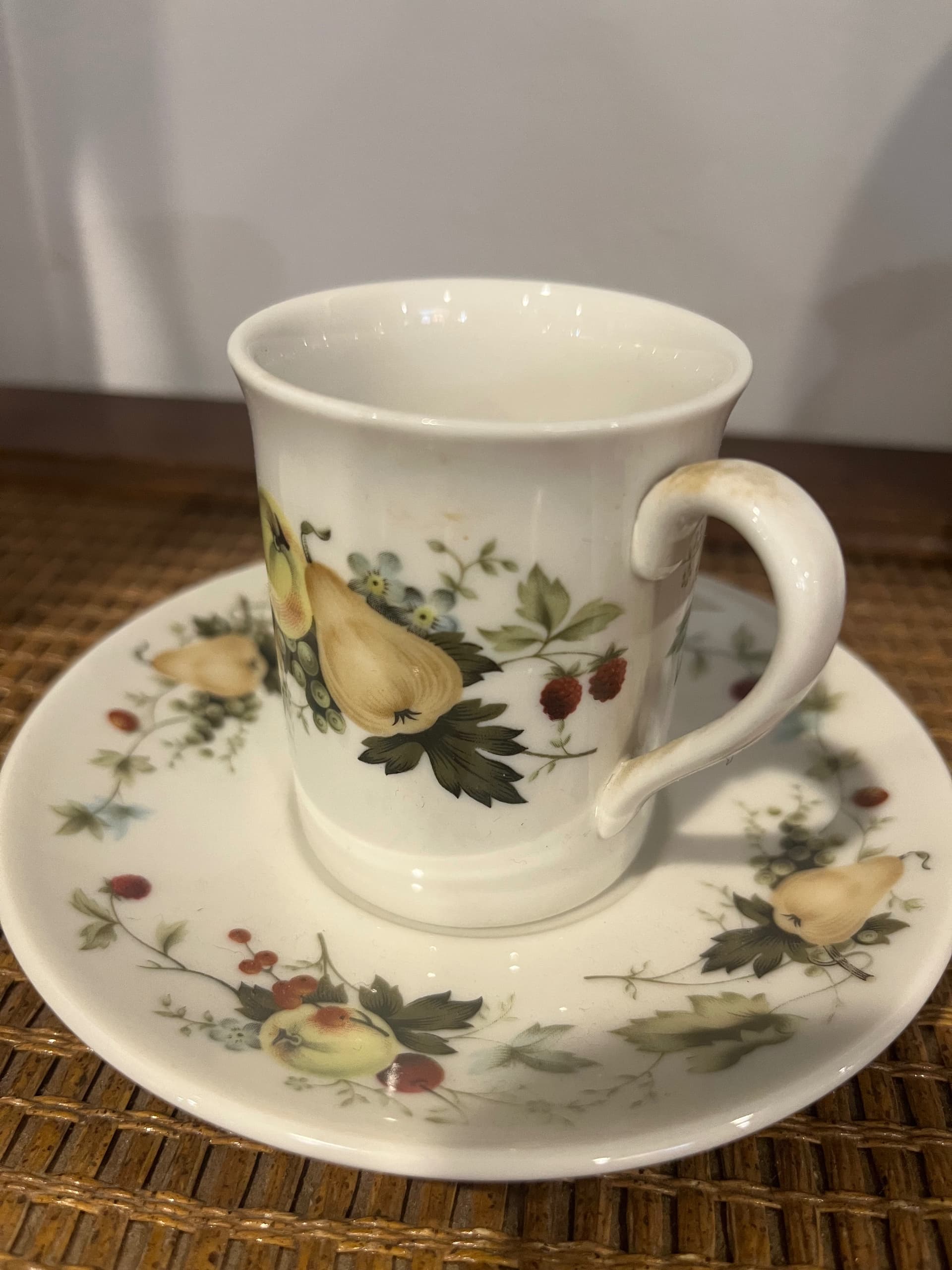 Royal Doulton Miramont TC1022 Demitasse Cup Saucer English Translucent China Fruit Pattern England - Regular - Thumbnail 3