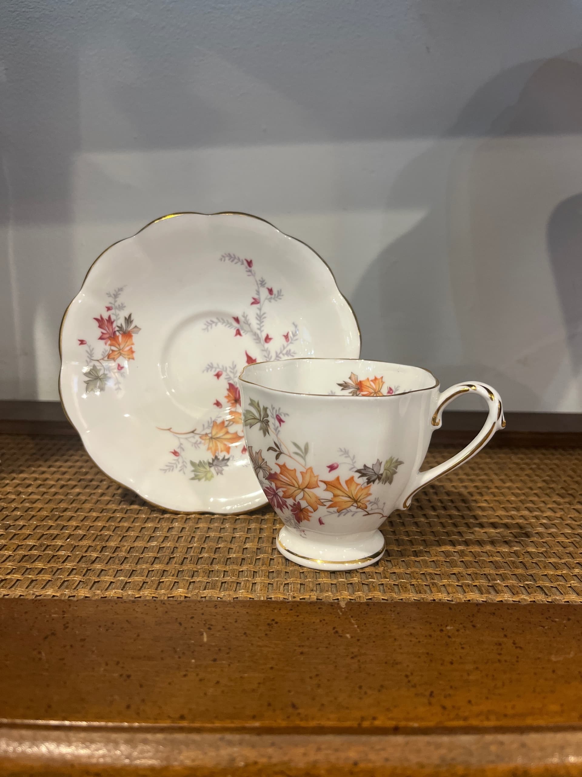 Royal Doulton Miramont TC1022 Demitasse Cup Saucer English Translucent China Fruit Pattern England - Regular - Thumbnail 2