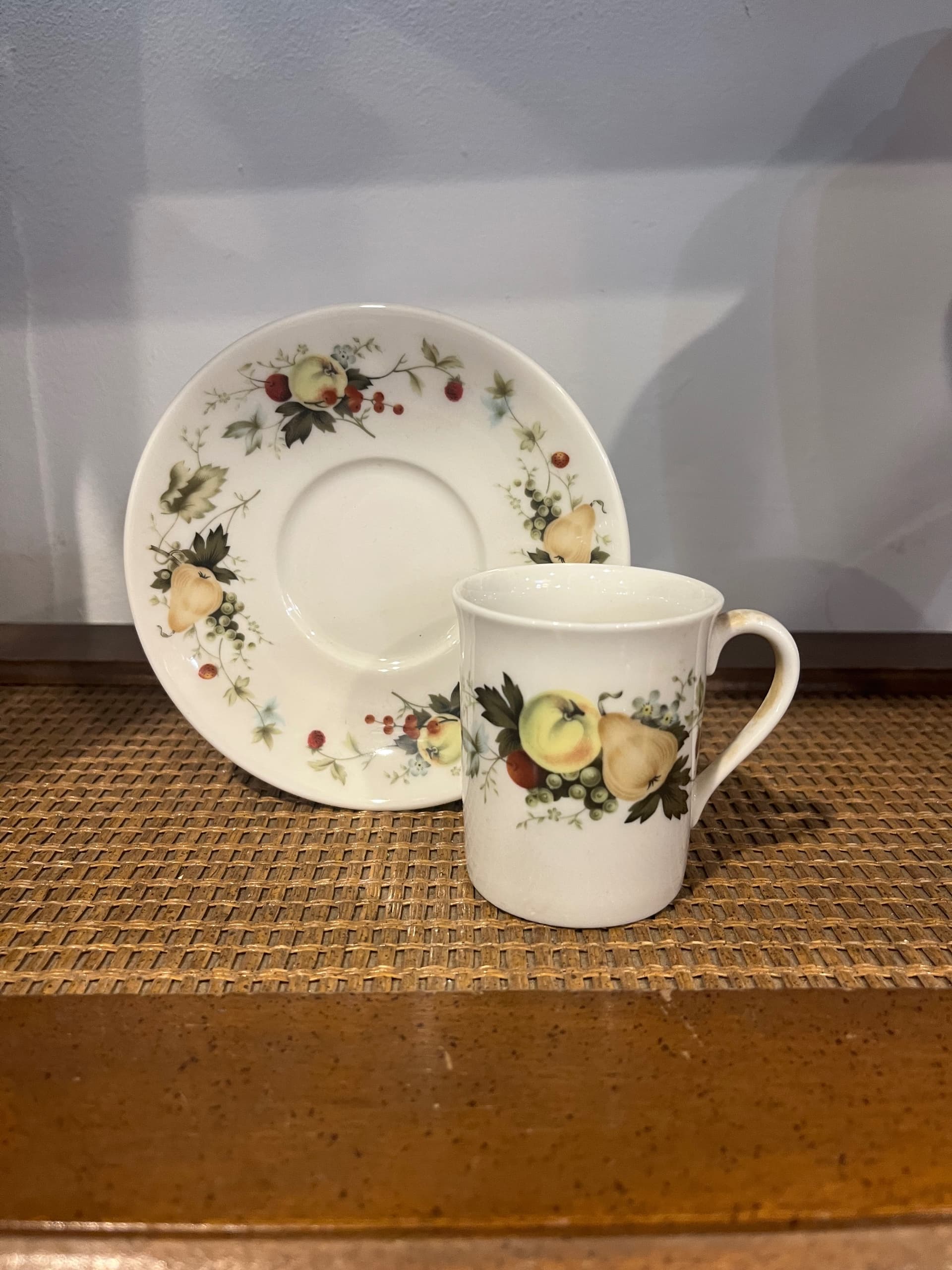 Royal Doulton Miramont TC1022 Demitasse Cup Saucer English Translucent China Fruit Pattern England - Regular - Thumbnail 4