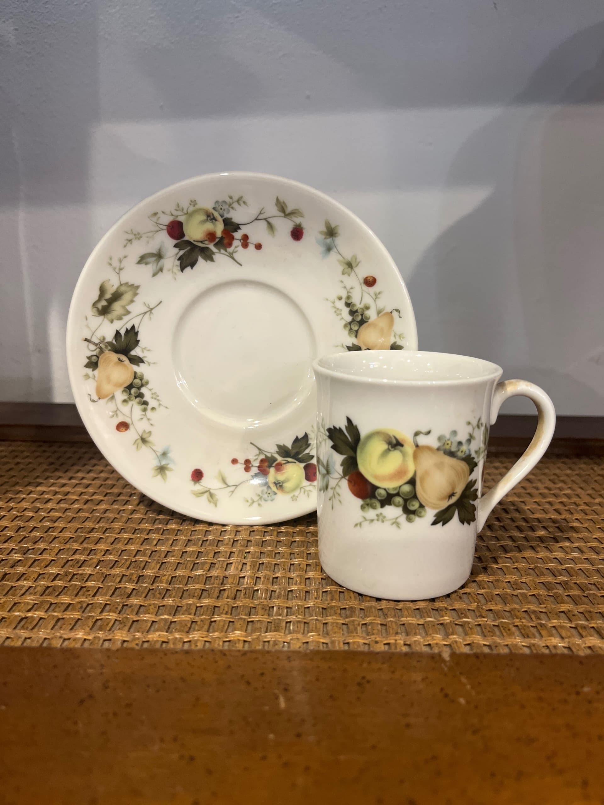 Royal Doulton Miramont TC1022 Demitasse Cup Saucer English Translucent China Fruit Pattern England - Regular - Thumbnail 9