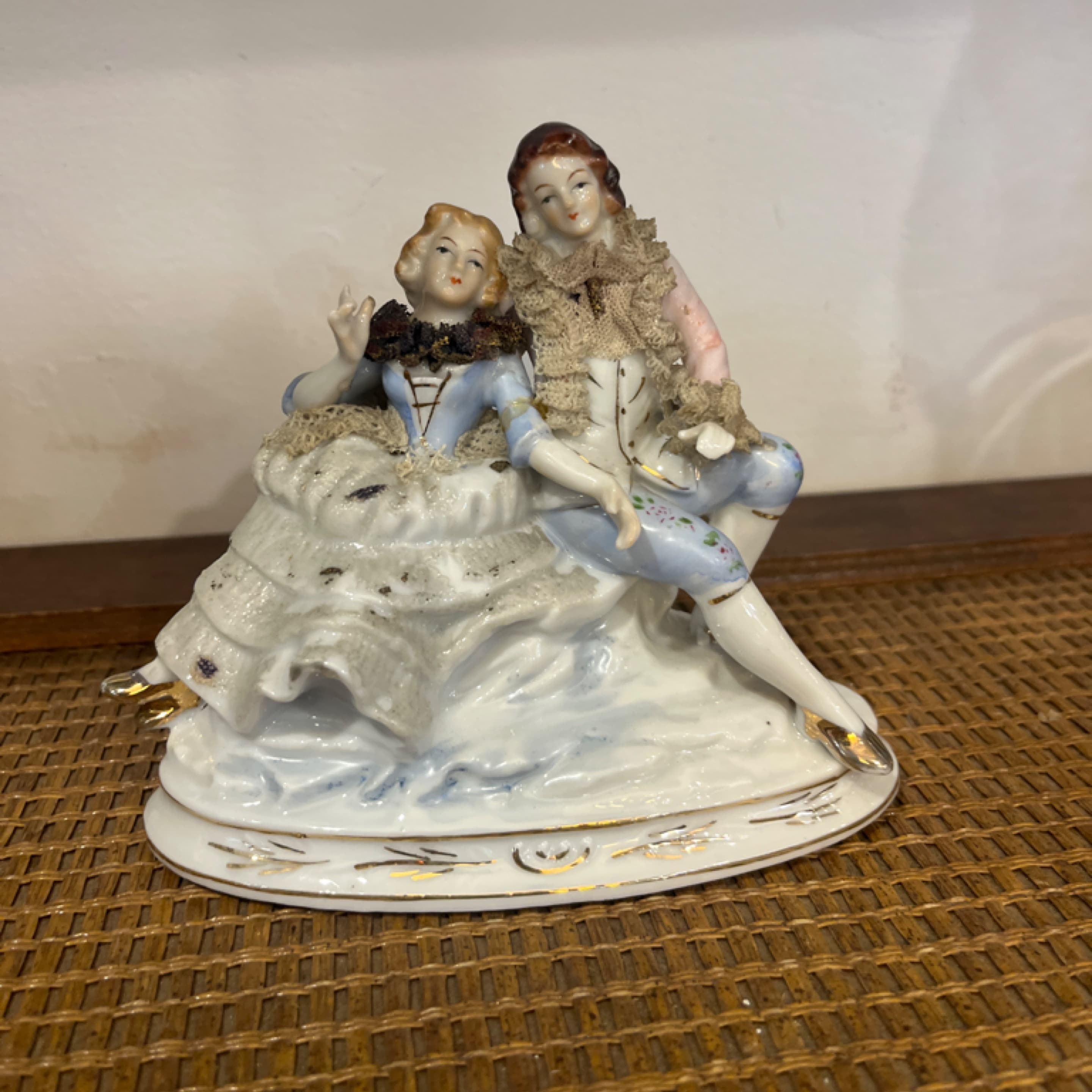 Antique Dresden Style Courting Couple Figurine 941 - Regular