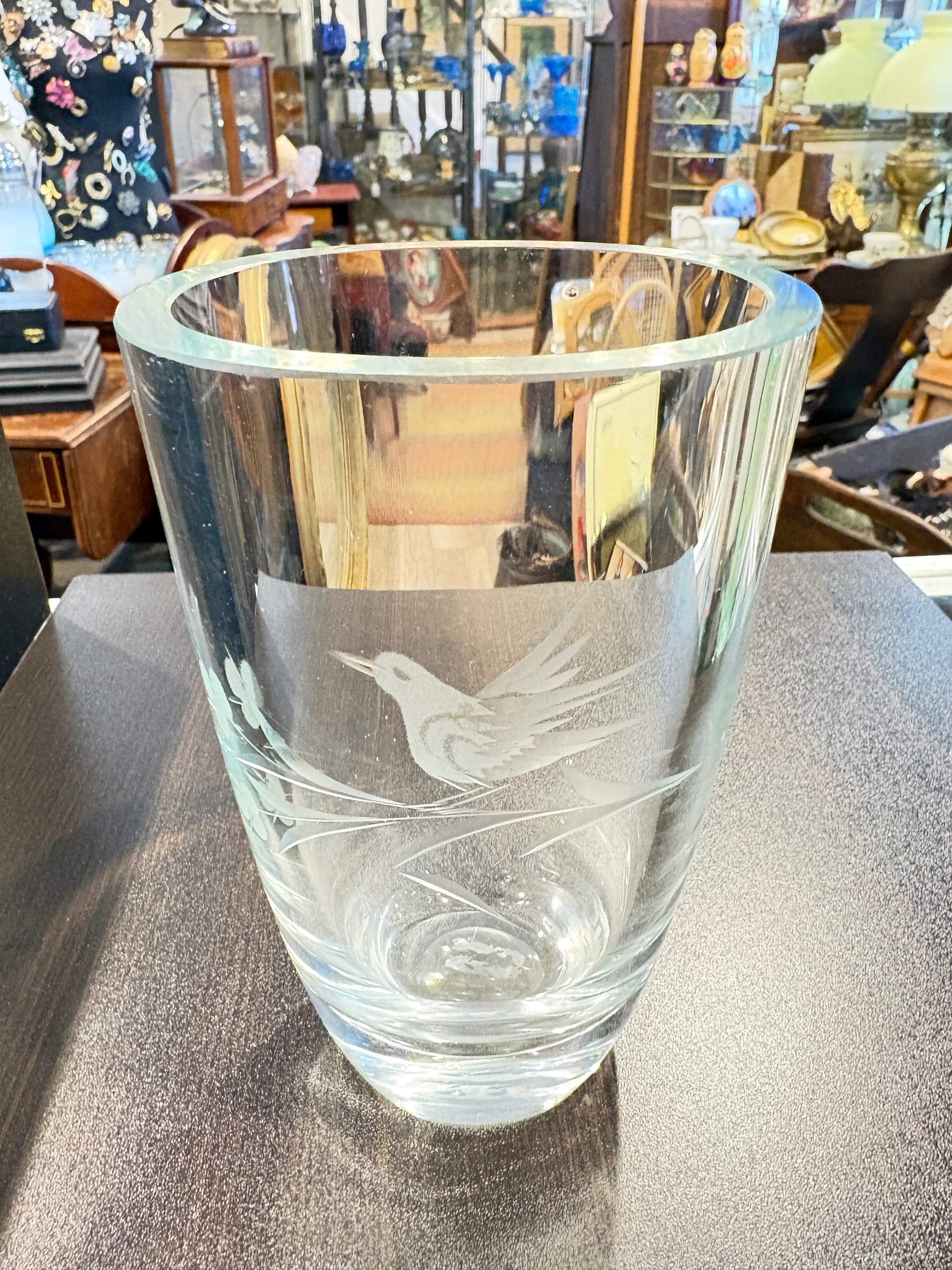 Scandinavian Crystal Vase, Engraved Bird Motif, Mid-Century - Regular - Thumbnail 2