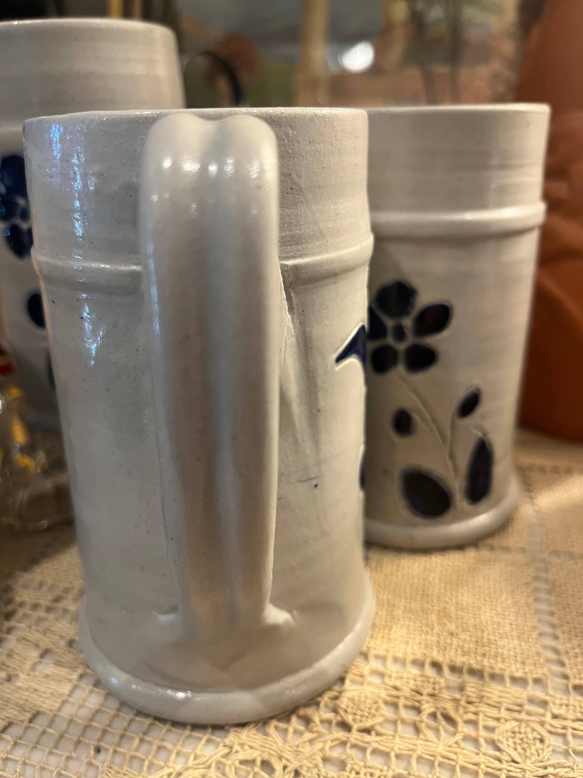 Vintage Williamsburg Pottery Set of 4 Mugs | Gray Salt Glaze Cobalt Blue Floral | 5” Virginia Stoneware - Regular - Thumbnail 5