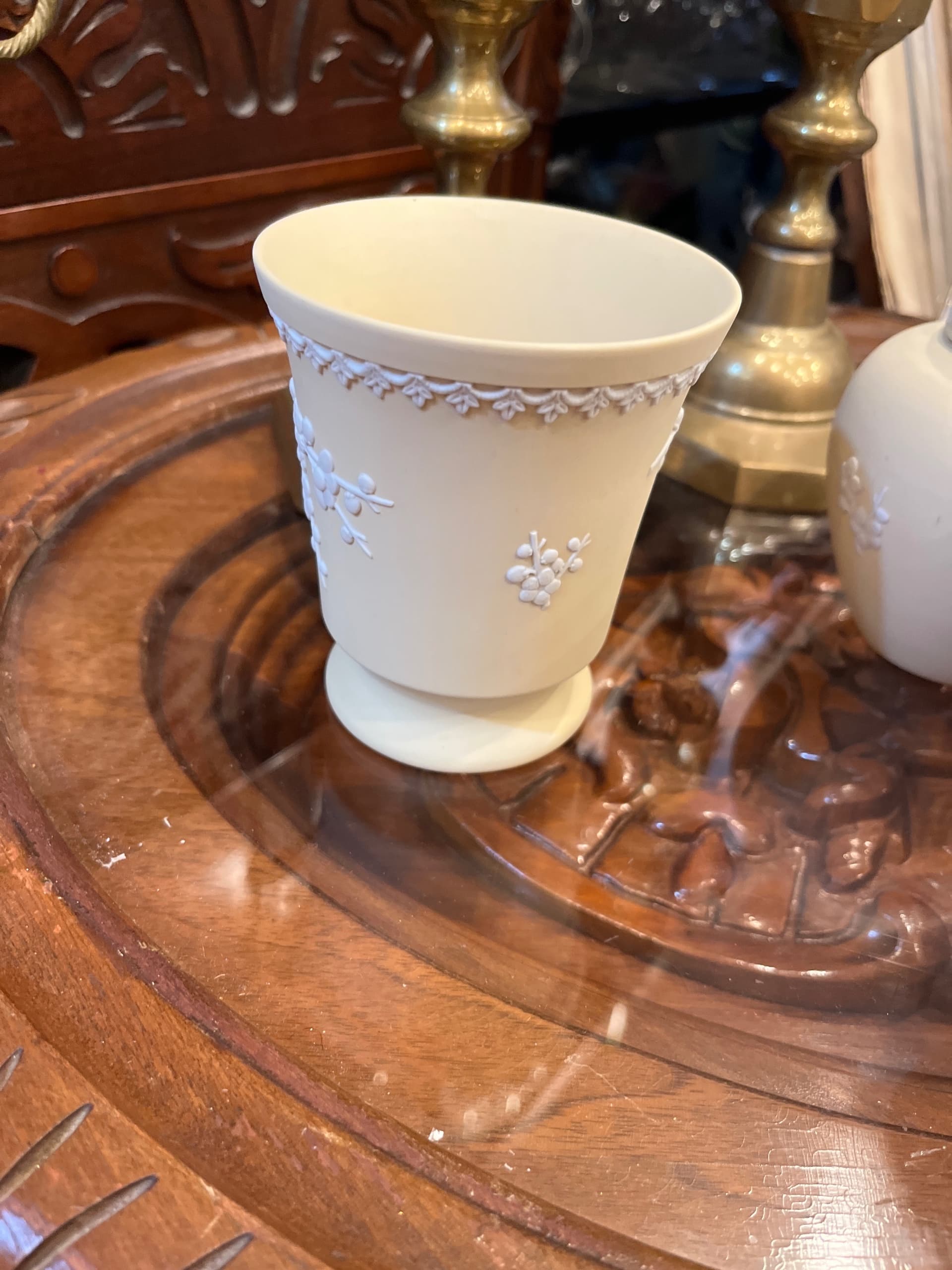 Wedgwood Jasperware Primrose Vase - Regular - Thumbnail 2