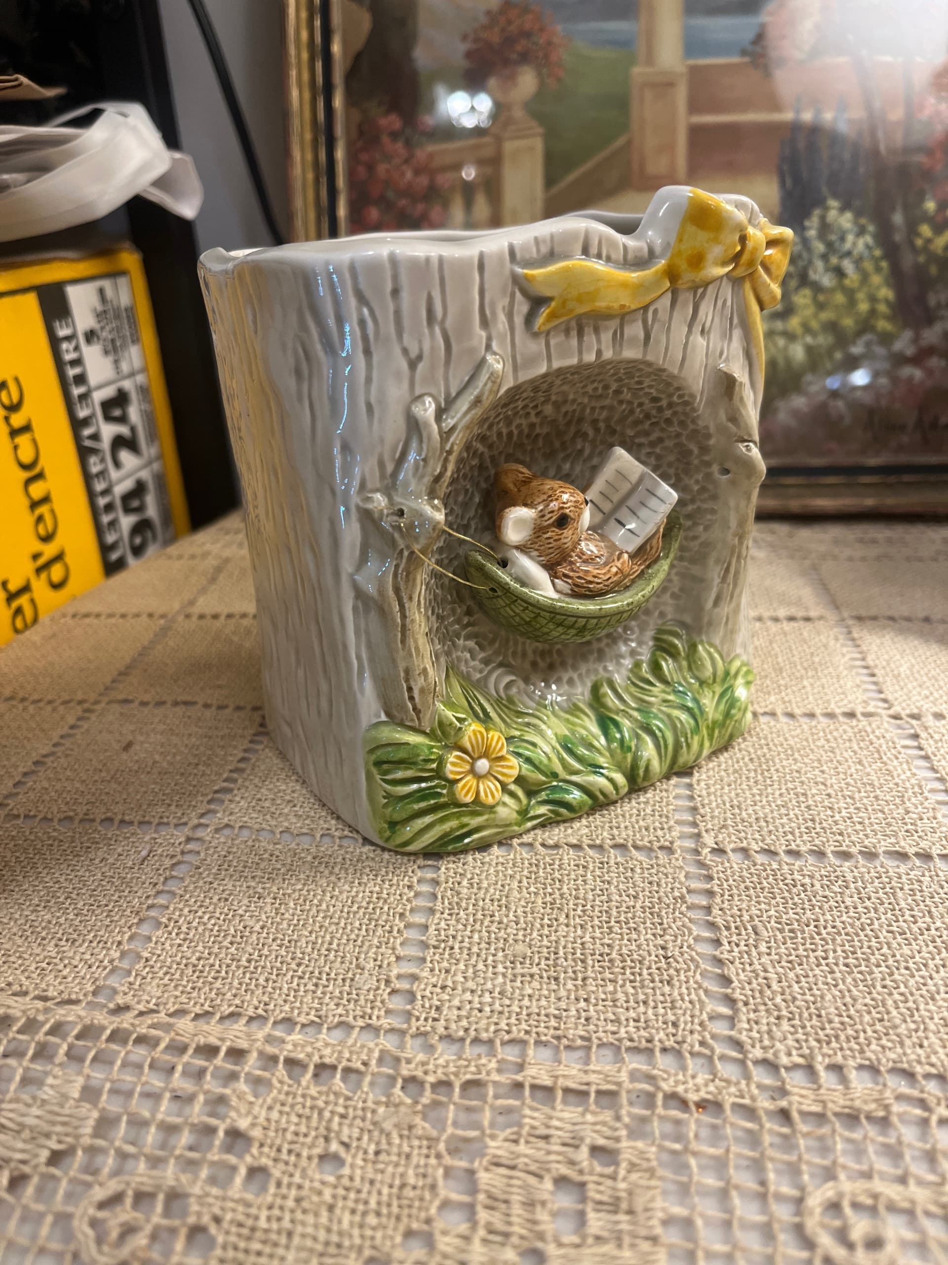 Ceramic Woodland-Themed Planter - Regular - Thumbnail 3