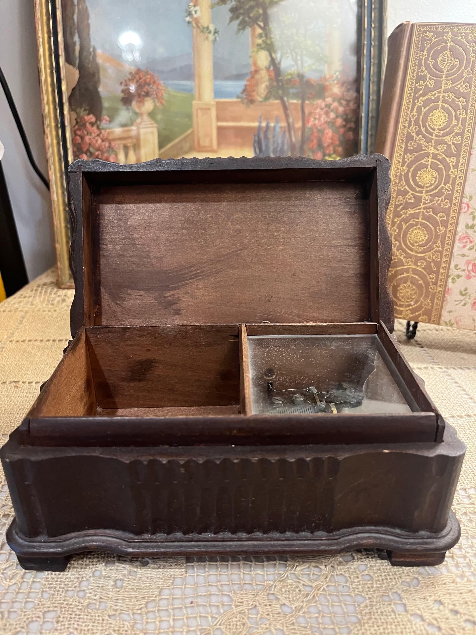 Carved Wooden Music Box [1268] - Regular - Thumbnail 9