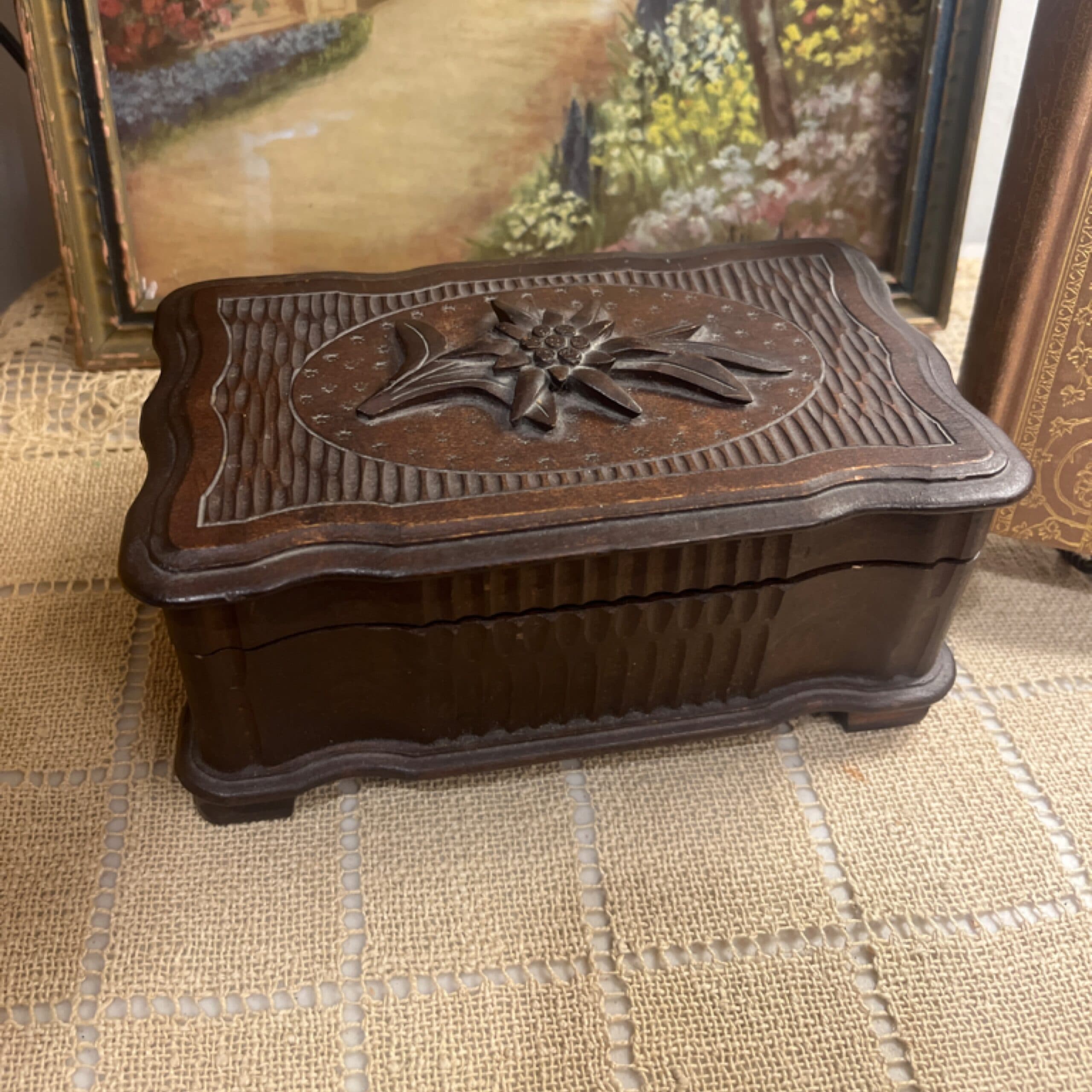 Carved Wooden Music Box [1268] - Regular - Thumbnail 13