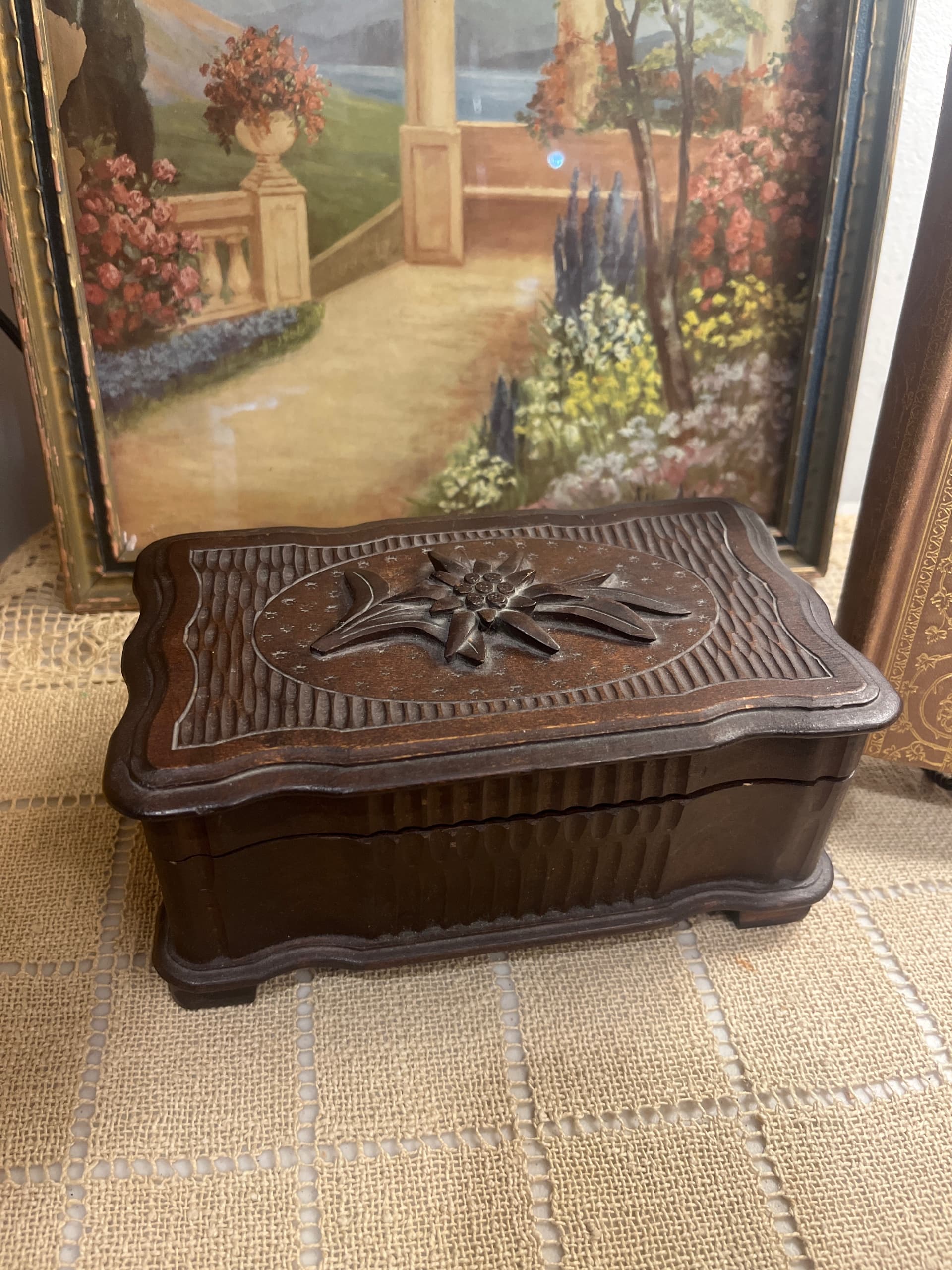 Carved Wooden Music Box [1268] - Regular - Thumbnail 15
