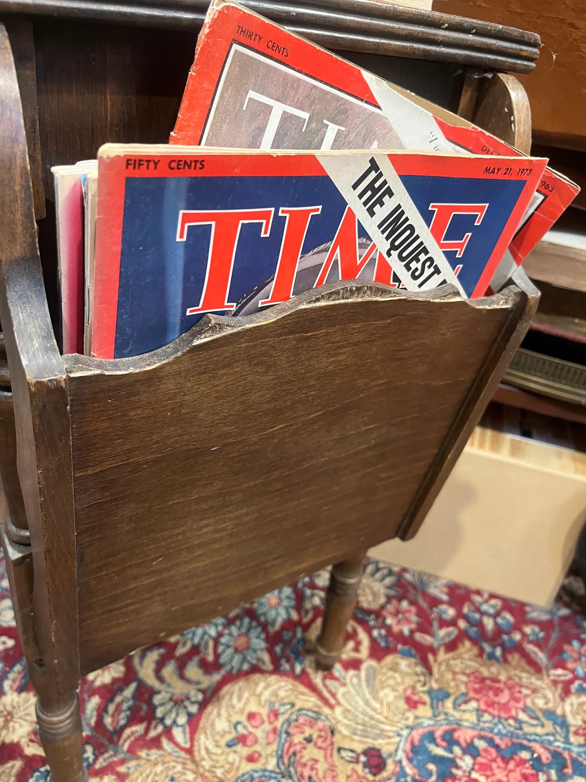 Vintage Magazine Saddle Side Table - Regular - Thumbnail 2