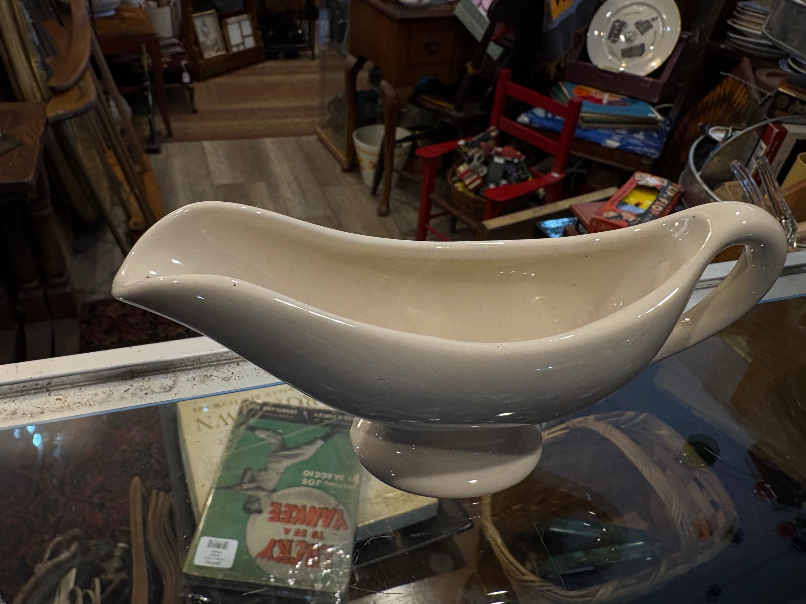 Small Ironstone Sauce Boat - Regular - Thumbnail 4