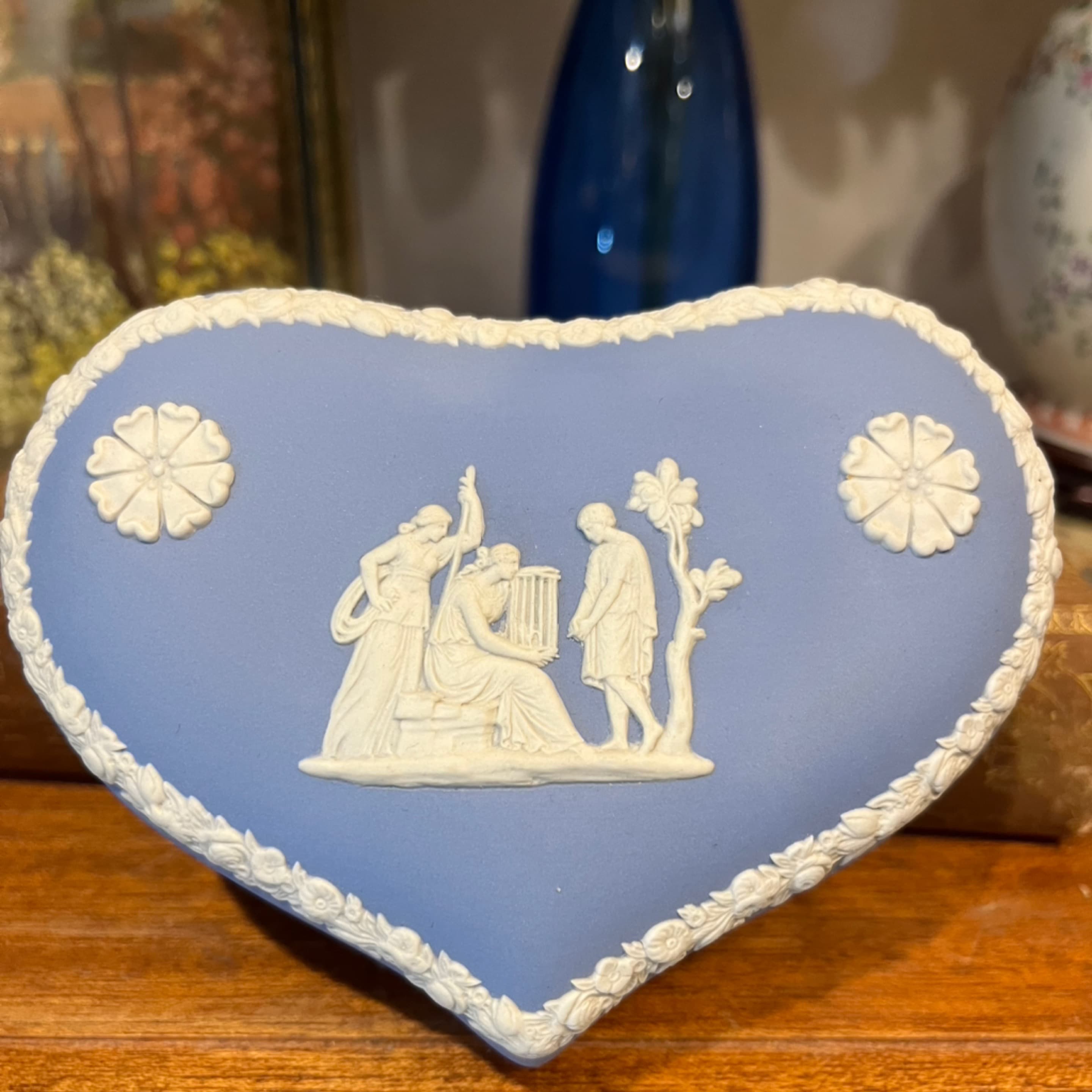 Large Blue and White Wedgwood Trinket Dish - Regular - Thumbnail 5