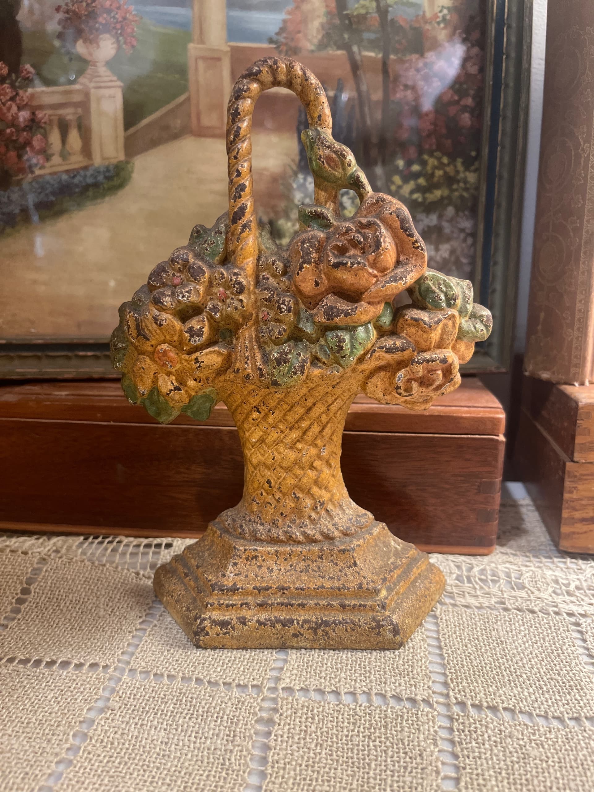 Cast Iron Hubley Flower Basket Doorstop - Regular - Thumbnail 5